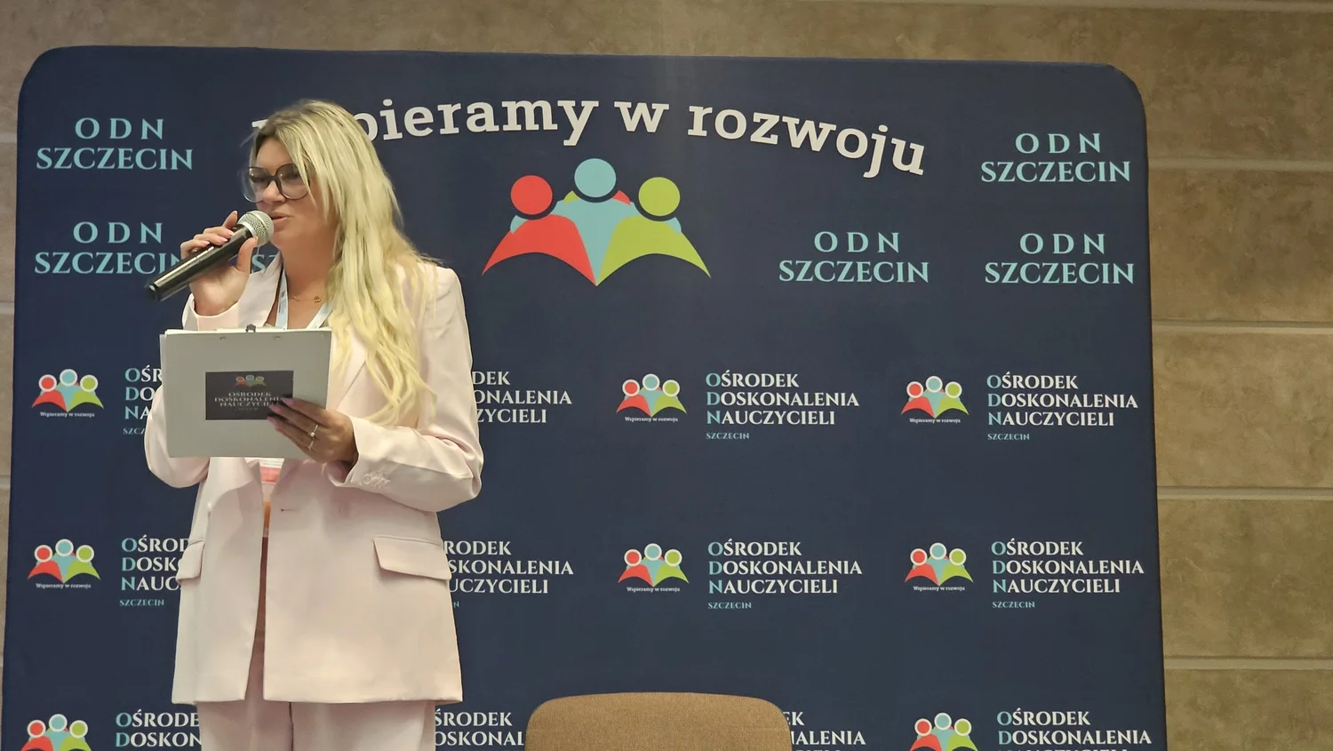 Szczecin: STEAM & AI i robot FRANEK na IV edycji konferencji „Edukacja przez zabawę”