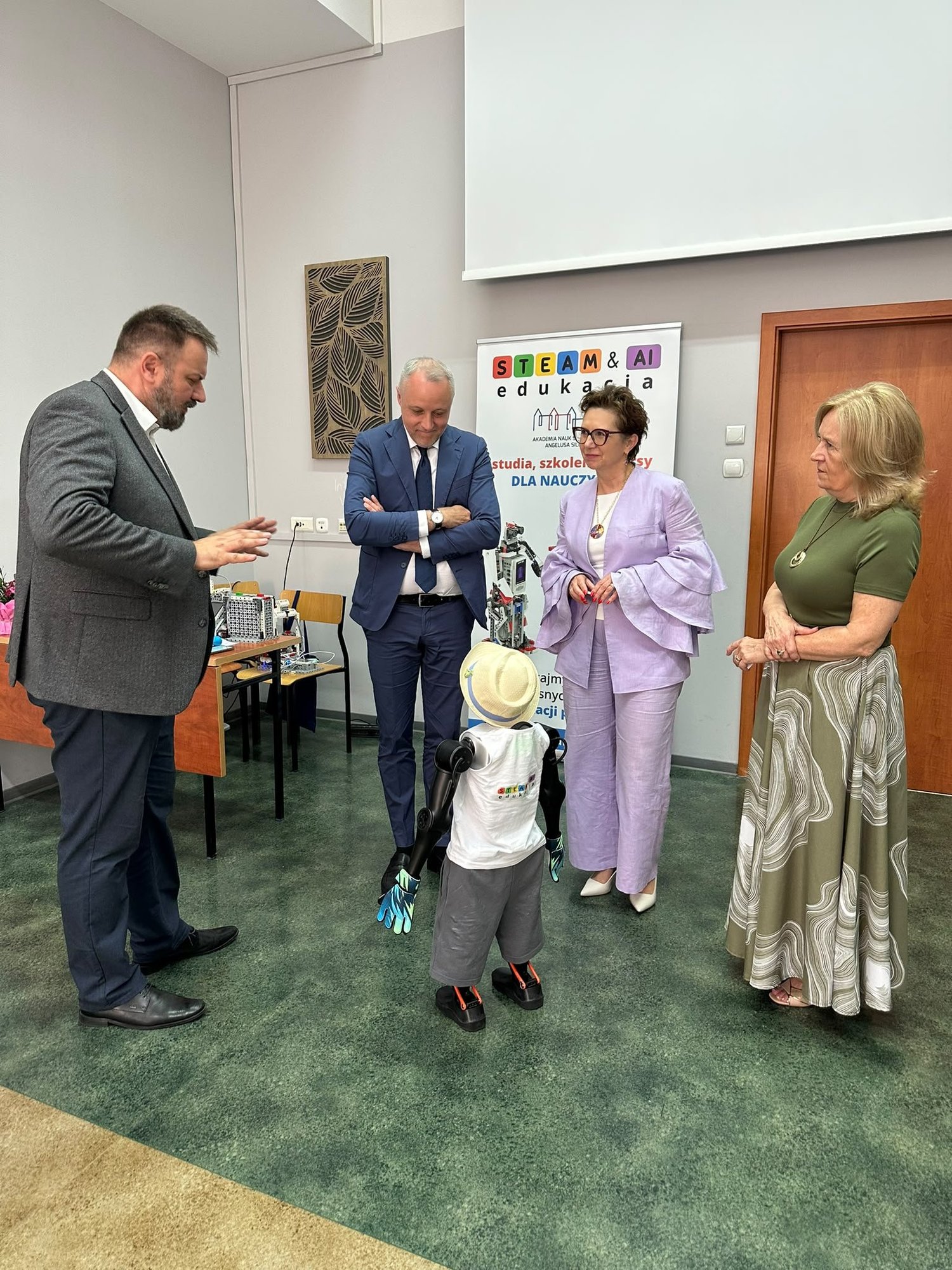 Szczecin: STEAM & AI i robot FRANEK na IV edycji konferencji „Edukacja przez zabawę”
