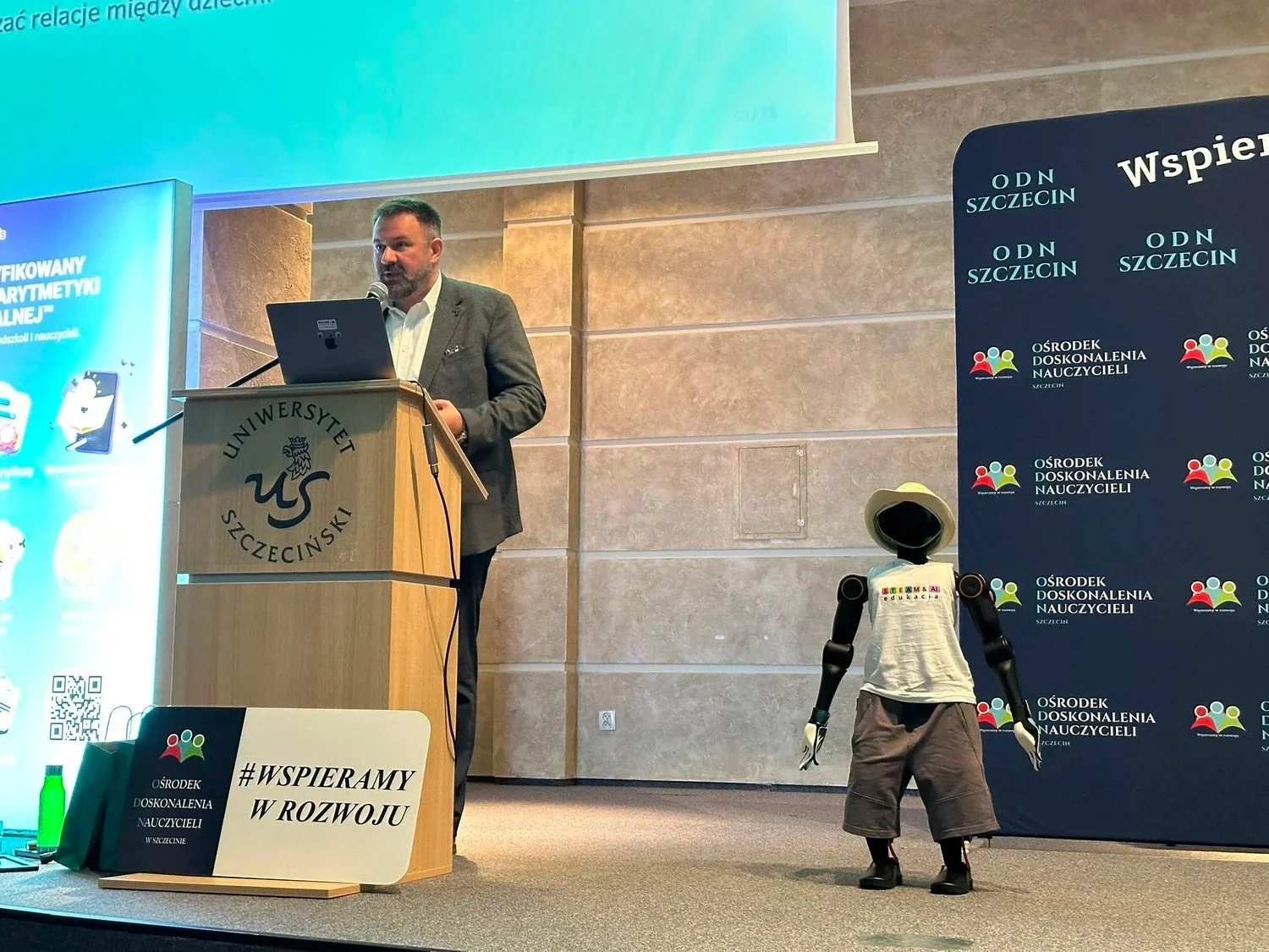 Szczecin: STEAM & AI i robot FRANEK na IV edycji konferencji „Edukacja przez zabawę”