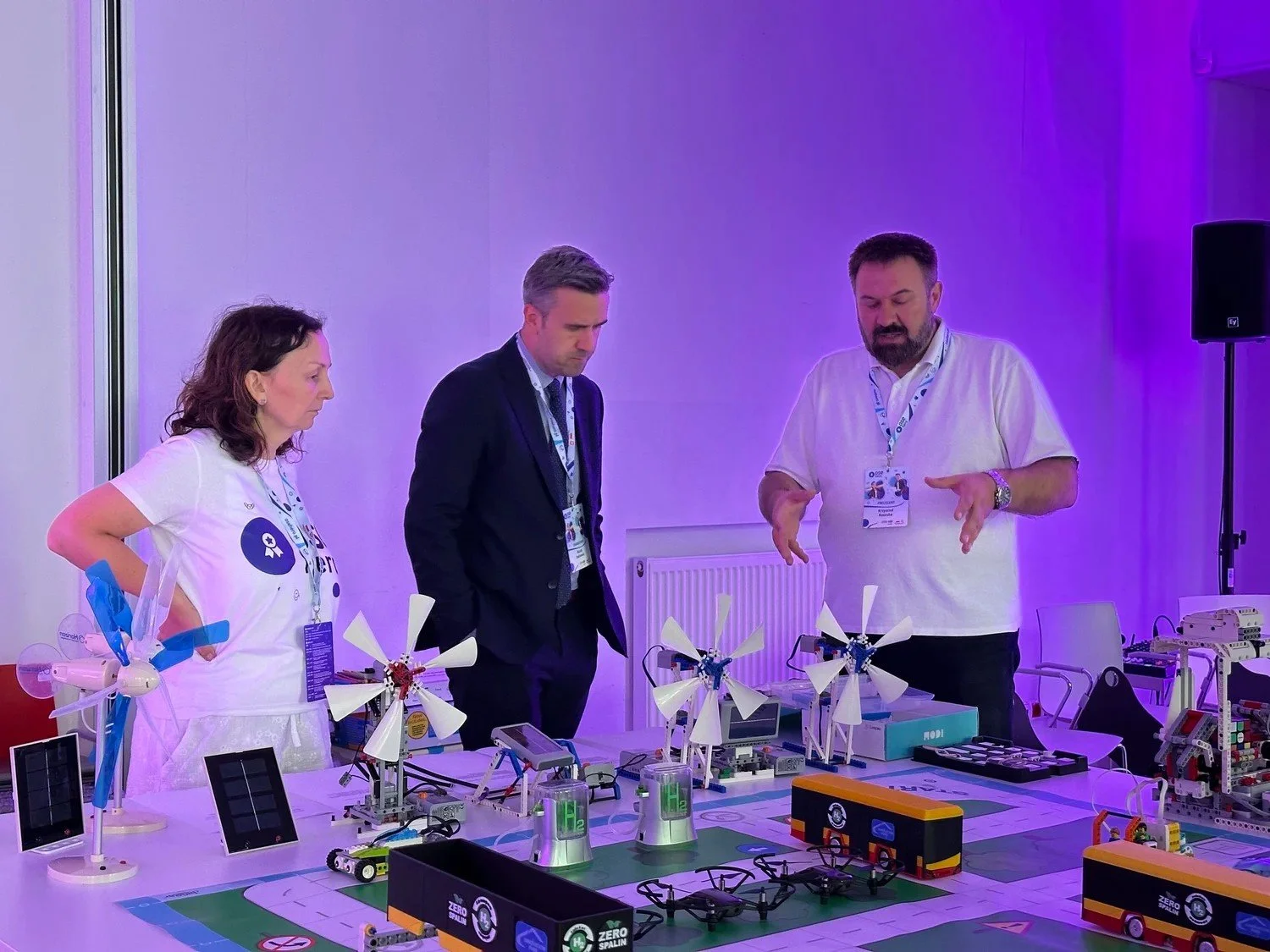 Warszawa: warsztaty „Atak na Smart City!” na Zlocie OSEhero 2025