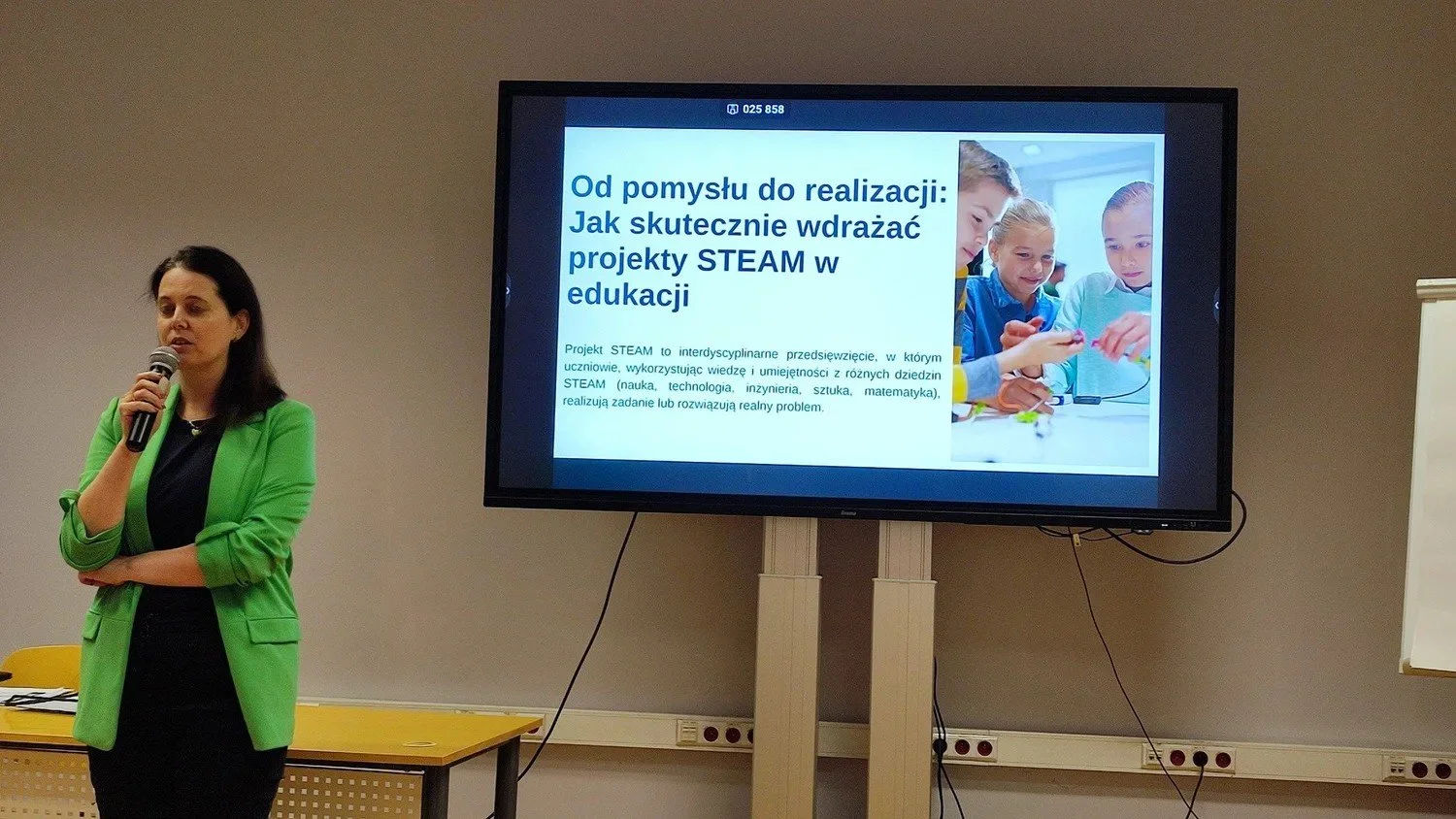 Wrocław: jak wdrażać projekty STEAM — konferencja „(R)ewolucja w technologii a edukacja”
