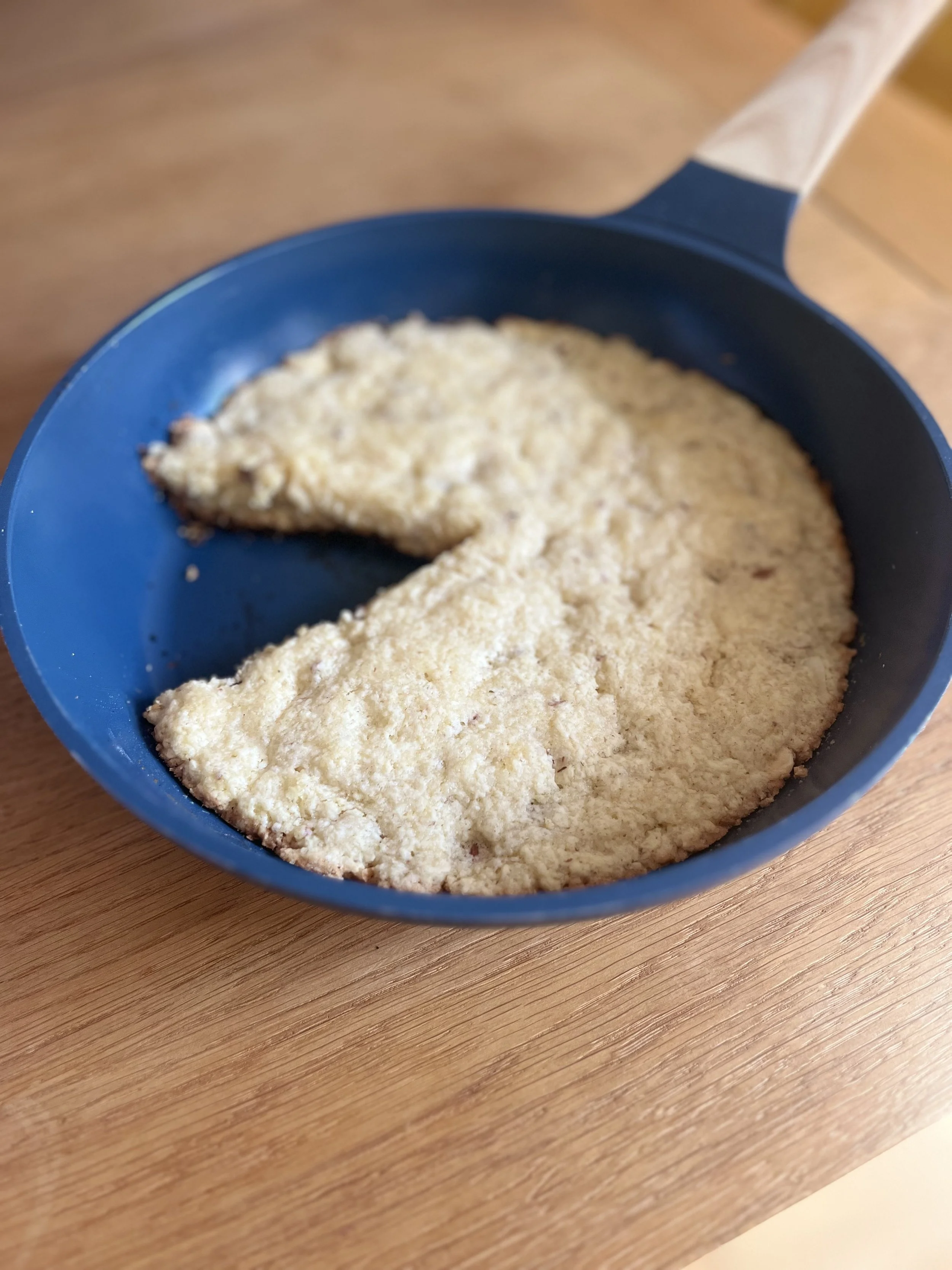 Cookie aux amandes à la poêle