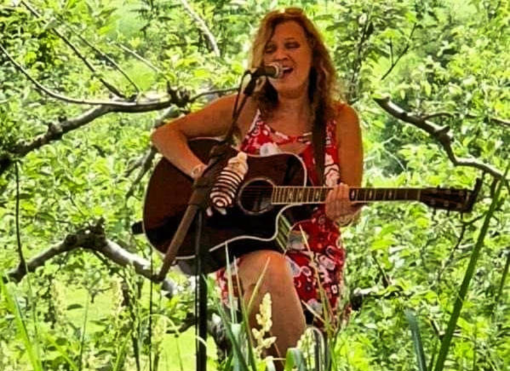 Gashouse Annie • Gazebo Stage