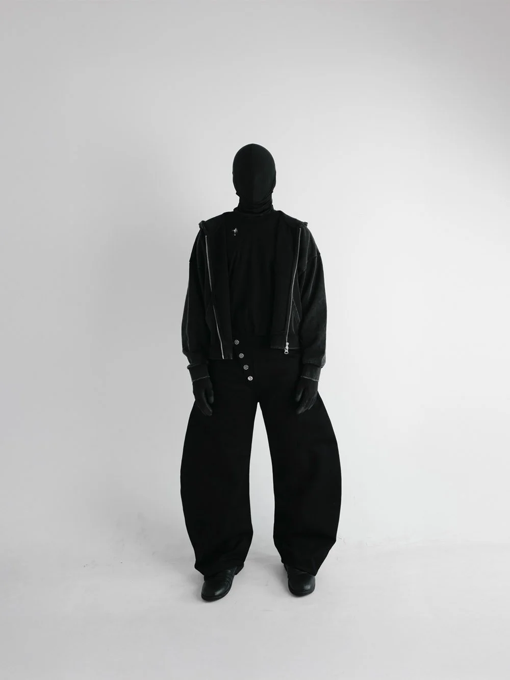 ecom no.5 black front 3.jpg