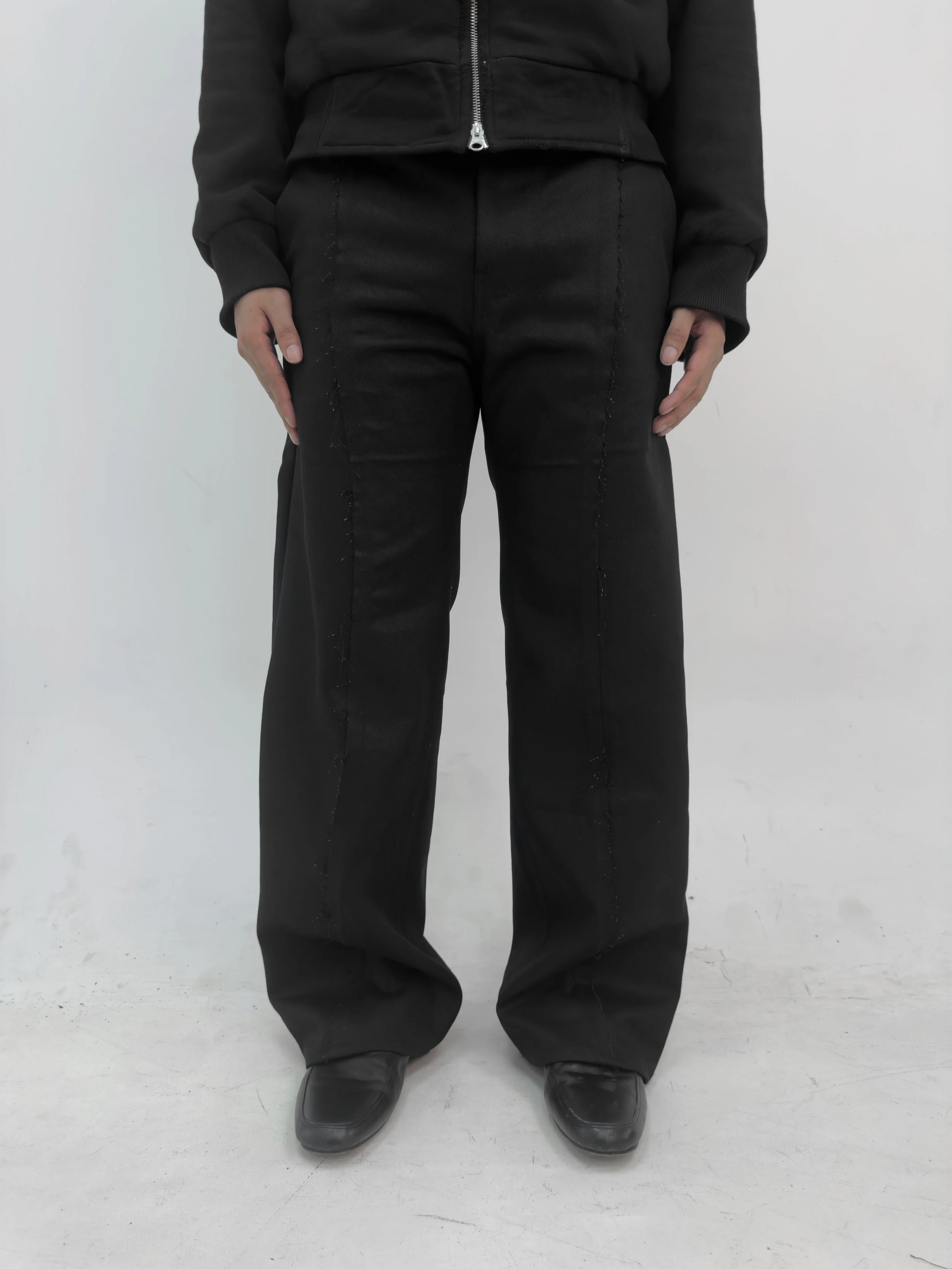 deep black raw pleated .jpg