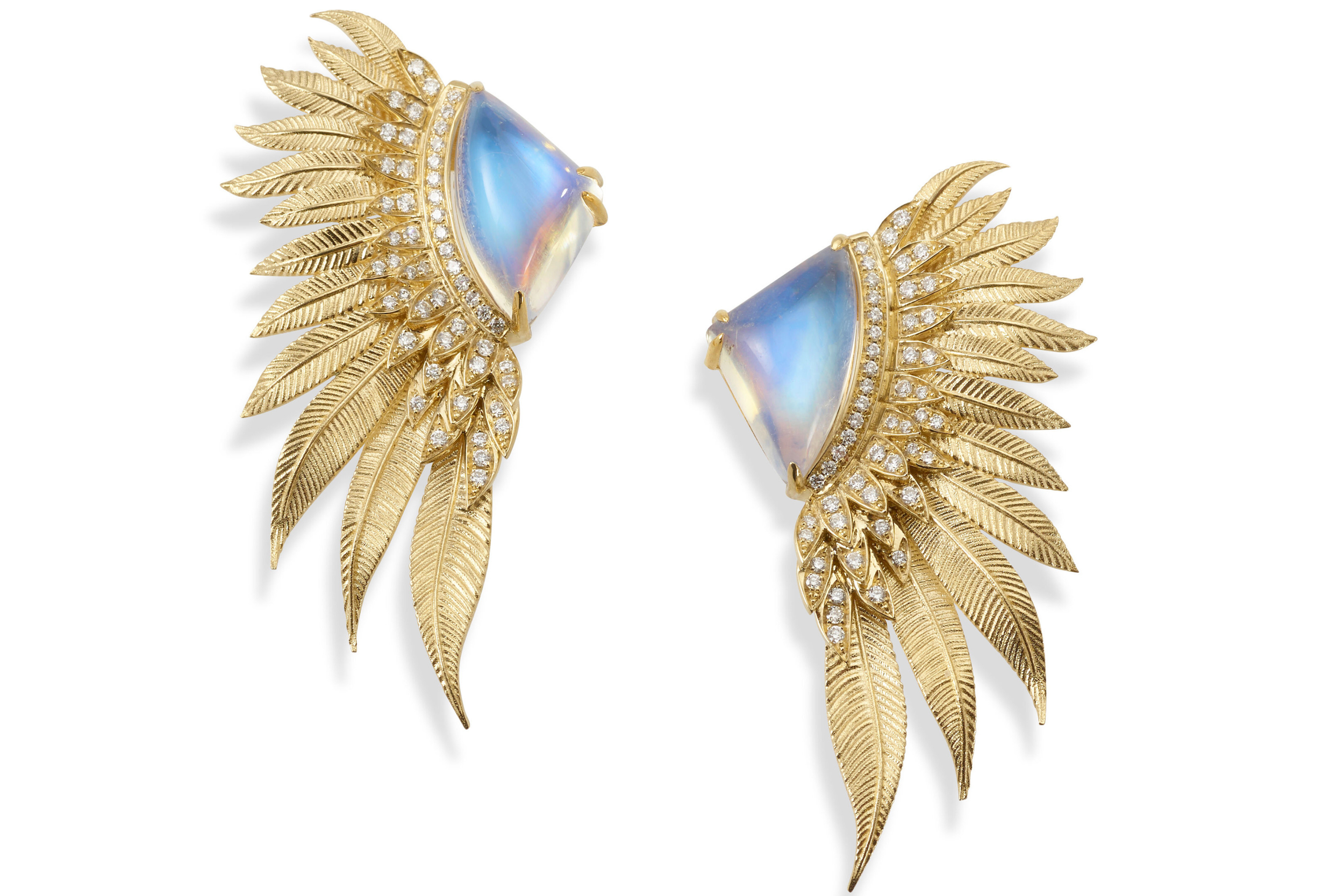 Fei Liu auctions earrings for LA fire relief