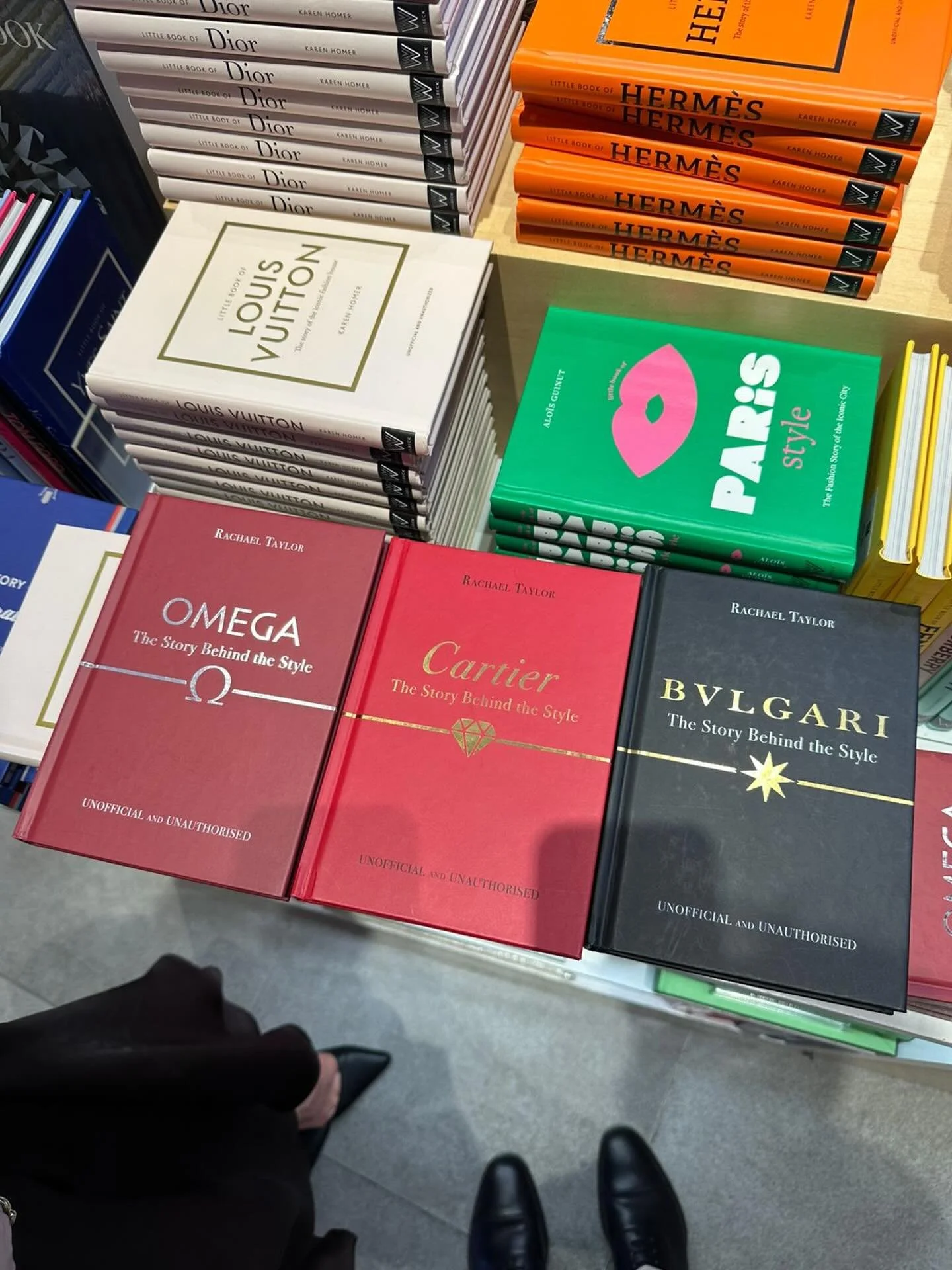 Books in Dubai 📚

Thank you to my gorgeous brother @joetayloor for sending in this dispatch from the UAE. Get your hands on my Omega, Bulgari and Cartier books in all good bookshops there now ❤️