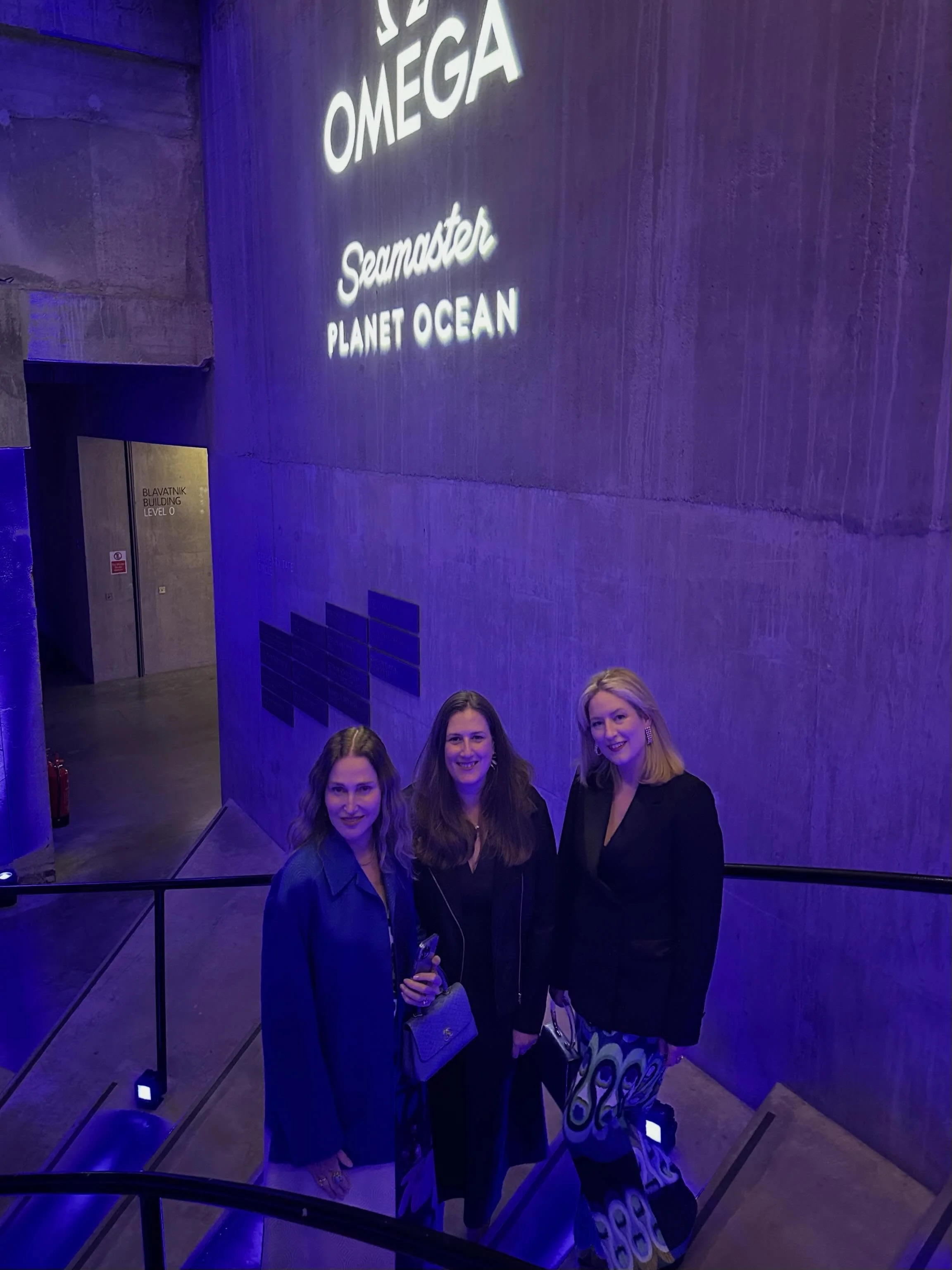 Stepping out for the launch of the latest @omega Seamaster Planet Ocean collection at the @tate, plus an introduction to new ambassador @aarontaylorjohnson 

Thank you to Team Omega for the most gorgeous setting for dinner 🌊
