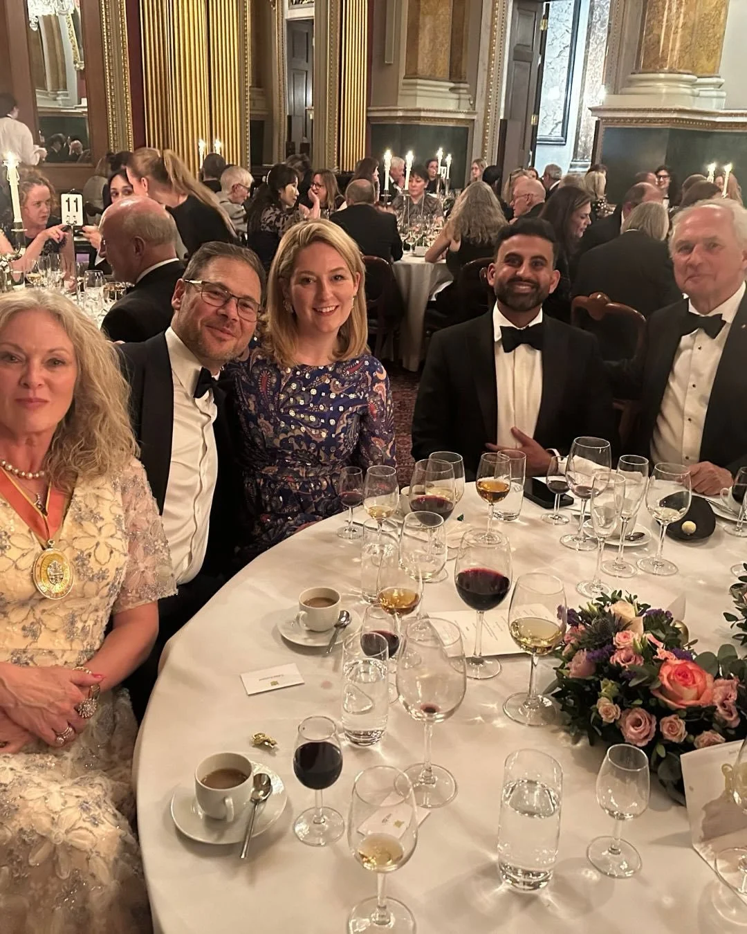 Goldsmiths&rsquo; Hall is back in action ✨ Last night was the annual @thegoldsmithscompany Trade Warden&rsquo;s Dinner hosted by @joannahardyltd, and the first celebration to be held at the Hall since it closed for renovations last summer. 

Thank yo