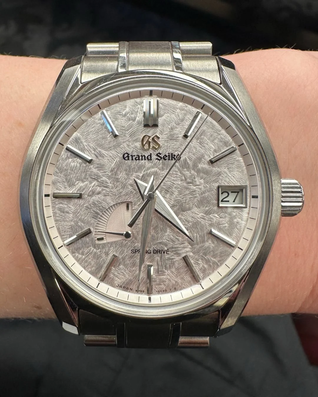 I know, I know&hellip; they are technically brilliant on the inside, but for me it&rsquo;s all about the dials. Nobody quite pulls off a textured dial like @grandseikoofficial IMHO. It&rsquo;s all about that interplay between light and shadow.
