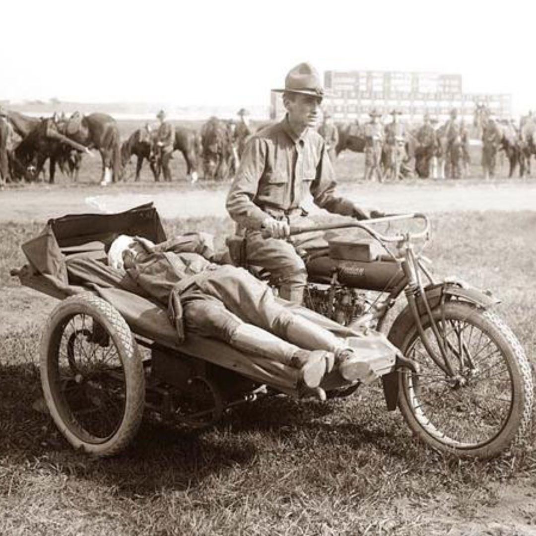 Throwback Thursday: Motorcycle ambulances were used in WW1 by the French, British, and American military as well as groups such as the Red Cross. 

The sidecars on these ambulances made it easier to extract wounded soldiers from the front lines. Thes