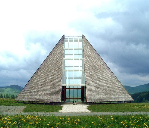 2007-03(Mar)EschlkamPyramid3.JPG