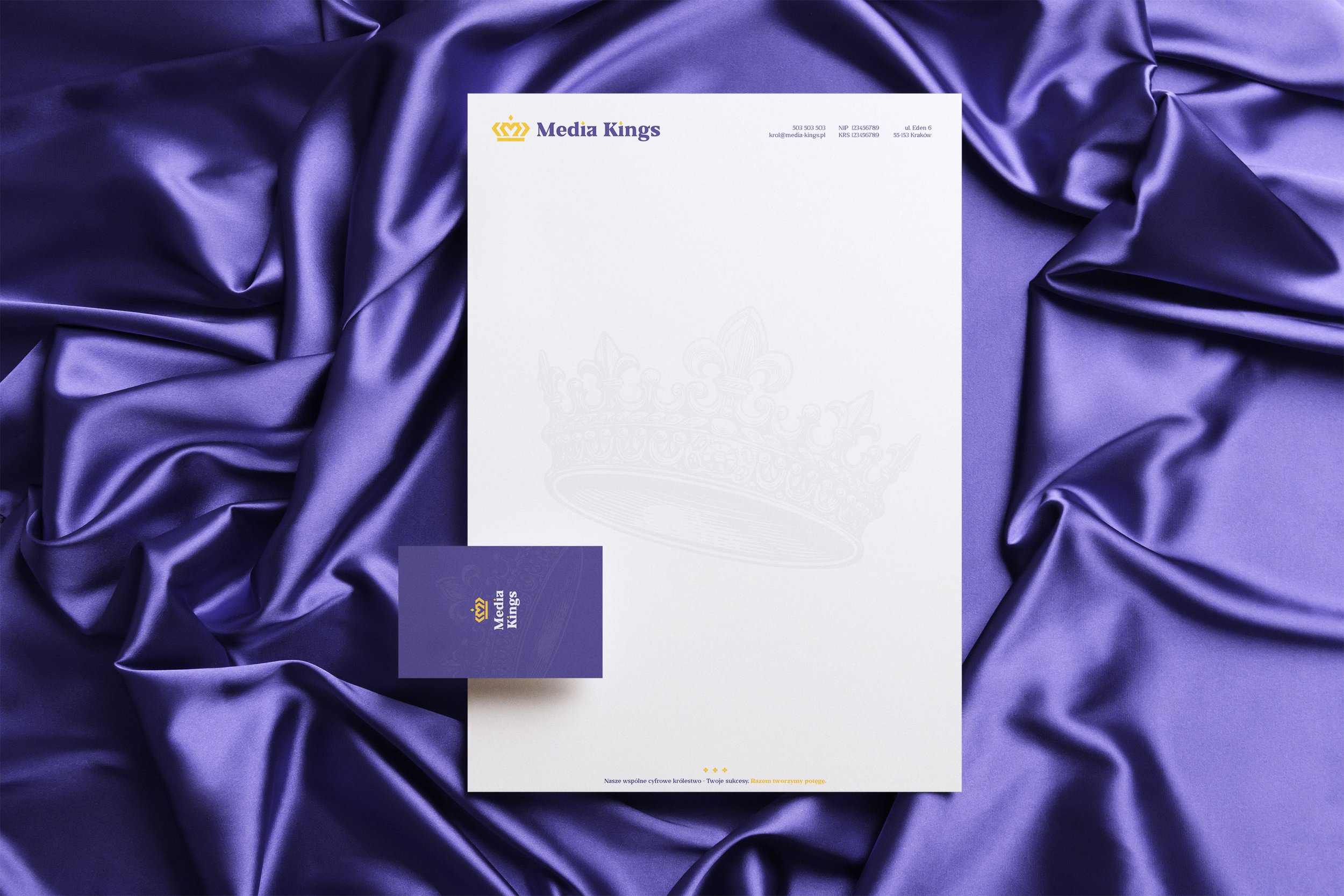 papier mockup.jpg