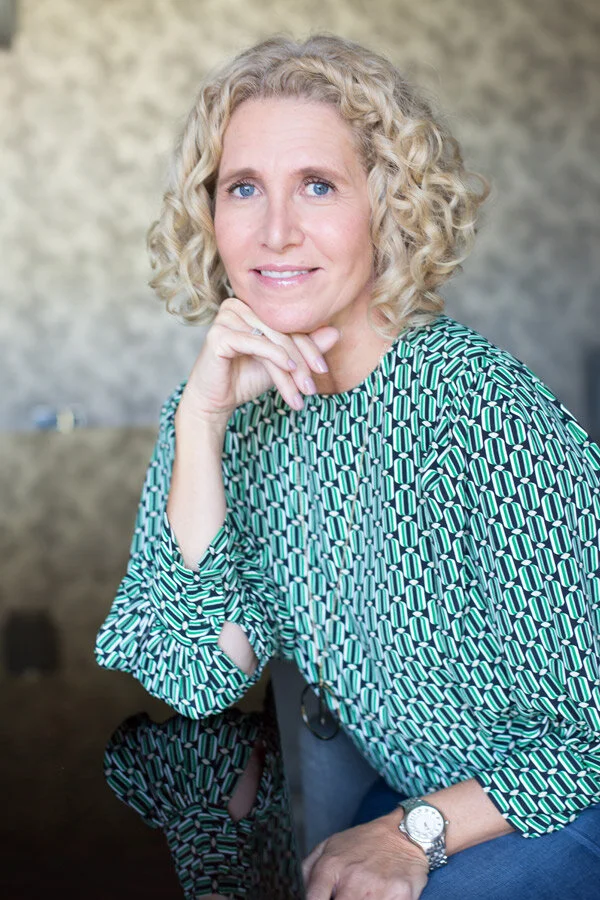 About — Sandie Jones