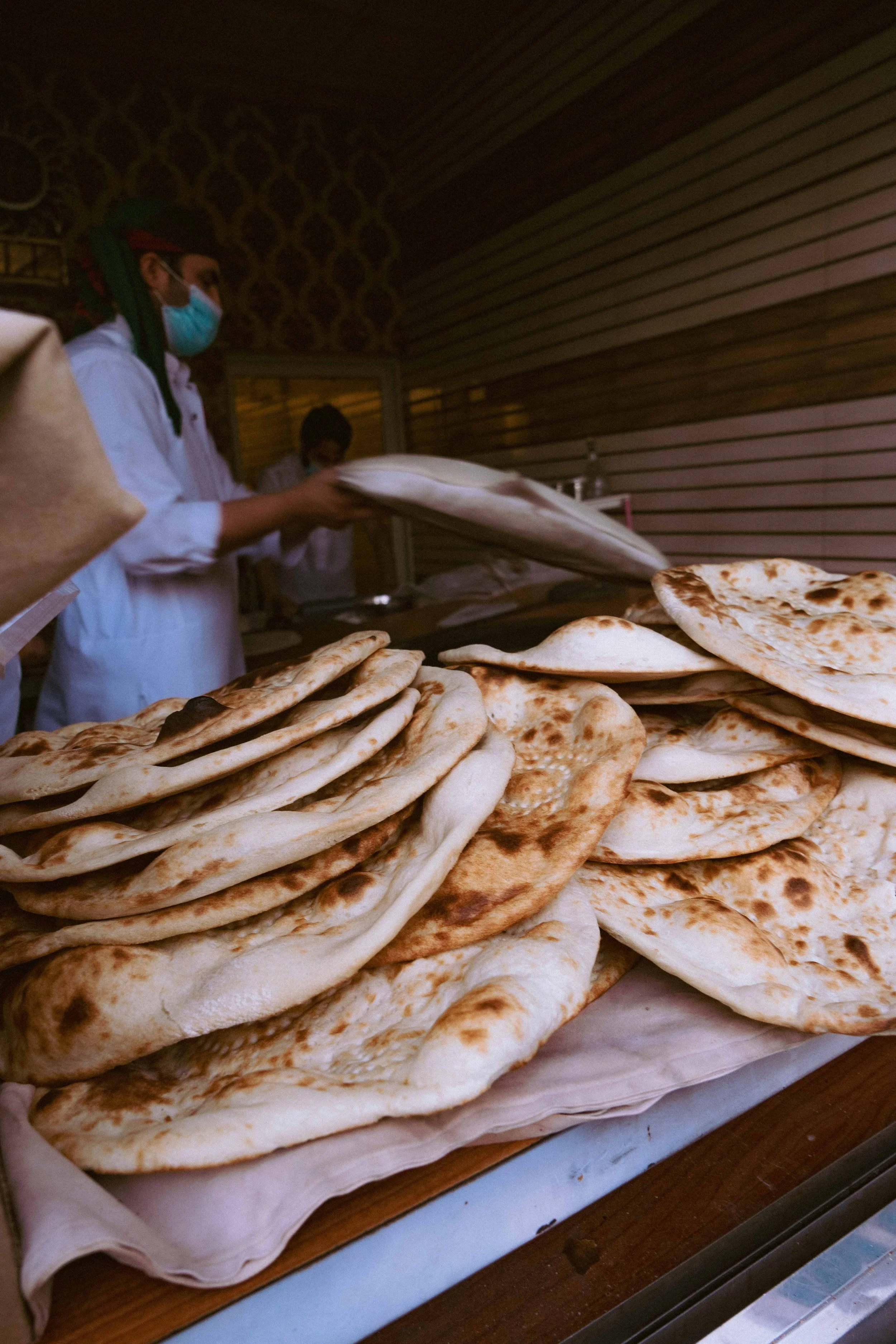 EMICWORKS_STREETPHOTOGRAPHY_ABUDHABI1.jpg