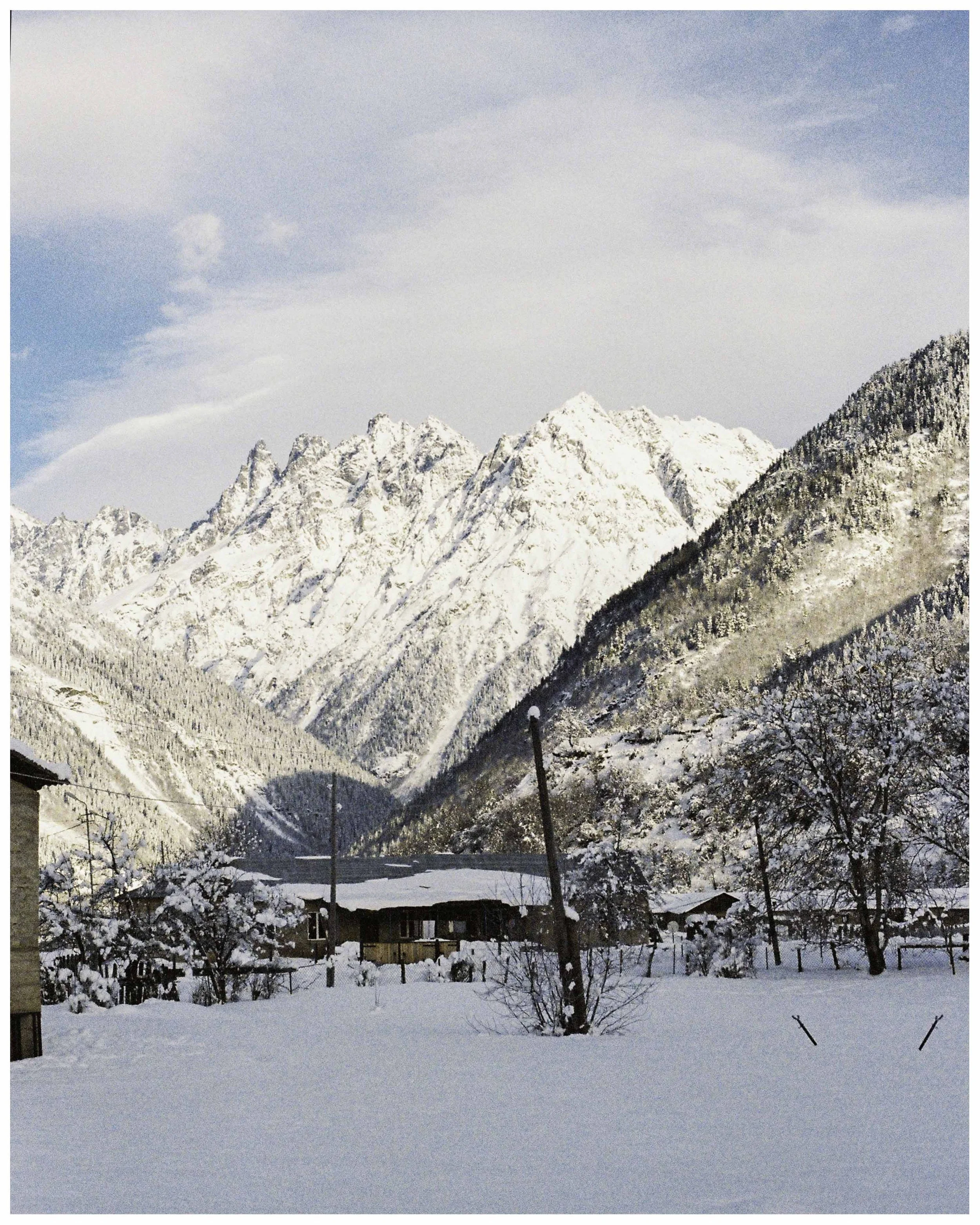 022025_EMICWORKS_FILM_MESTIA-4.jpg