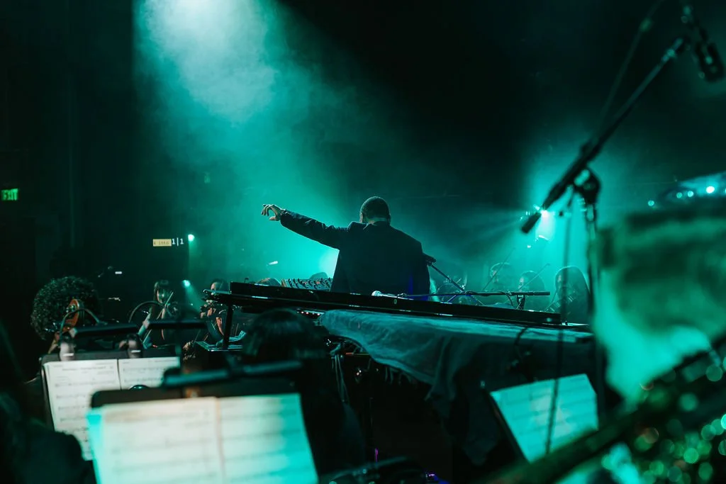 LIVE PERFORMANCE - SYMPHONY 21
