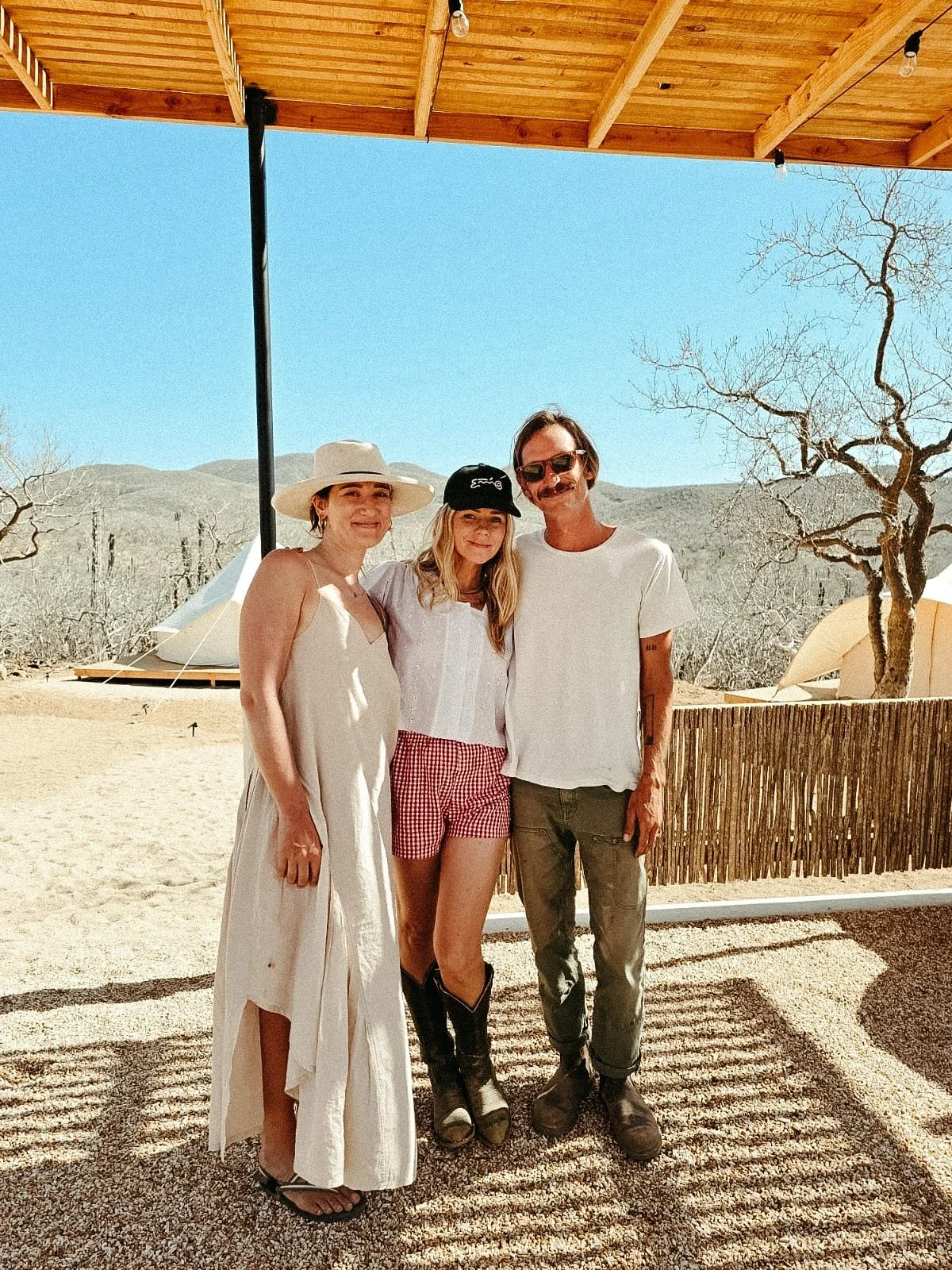 I am beyond honoured to be supporting team @etereo__baja in their upcoming eboga 🫚retreat this November in Baja. 

I will be there as a humble helper, there to support, learn &amp; grow as a professional in this highly niche space. 

This is particu