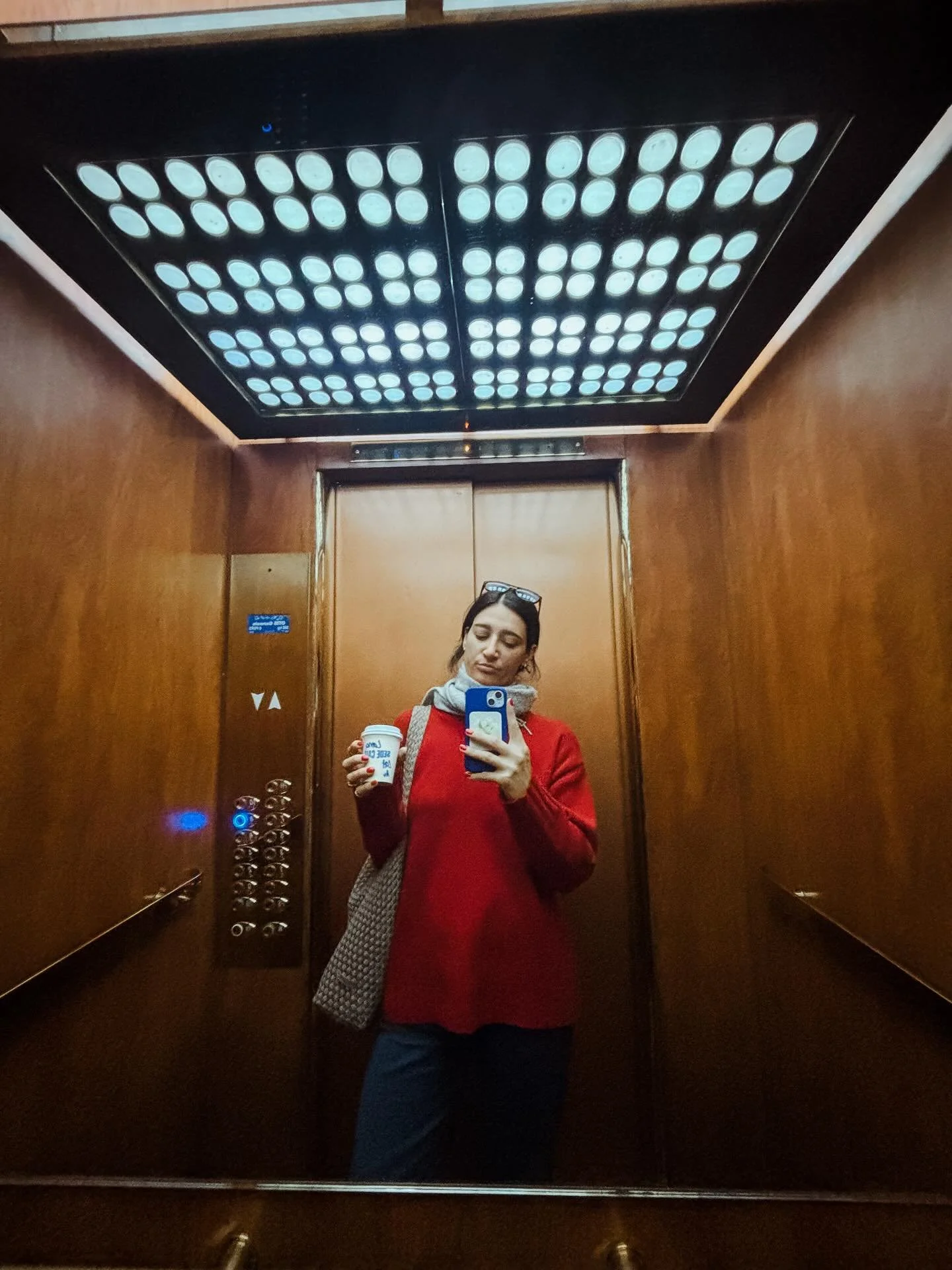 HI FROM MEXICO CITY 🇲🇽💚 I bought a one way ticket and didn&rsquo;t really know the why, until I got here. 

Now I know why I&rsquo;m here, in this subs only update I share:

🖤 what I&rsquo;m doing here in CDMX
🖤 how I&rsquo;m expanding into my i