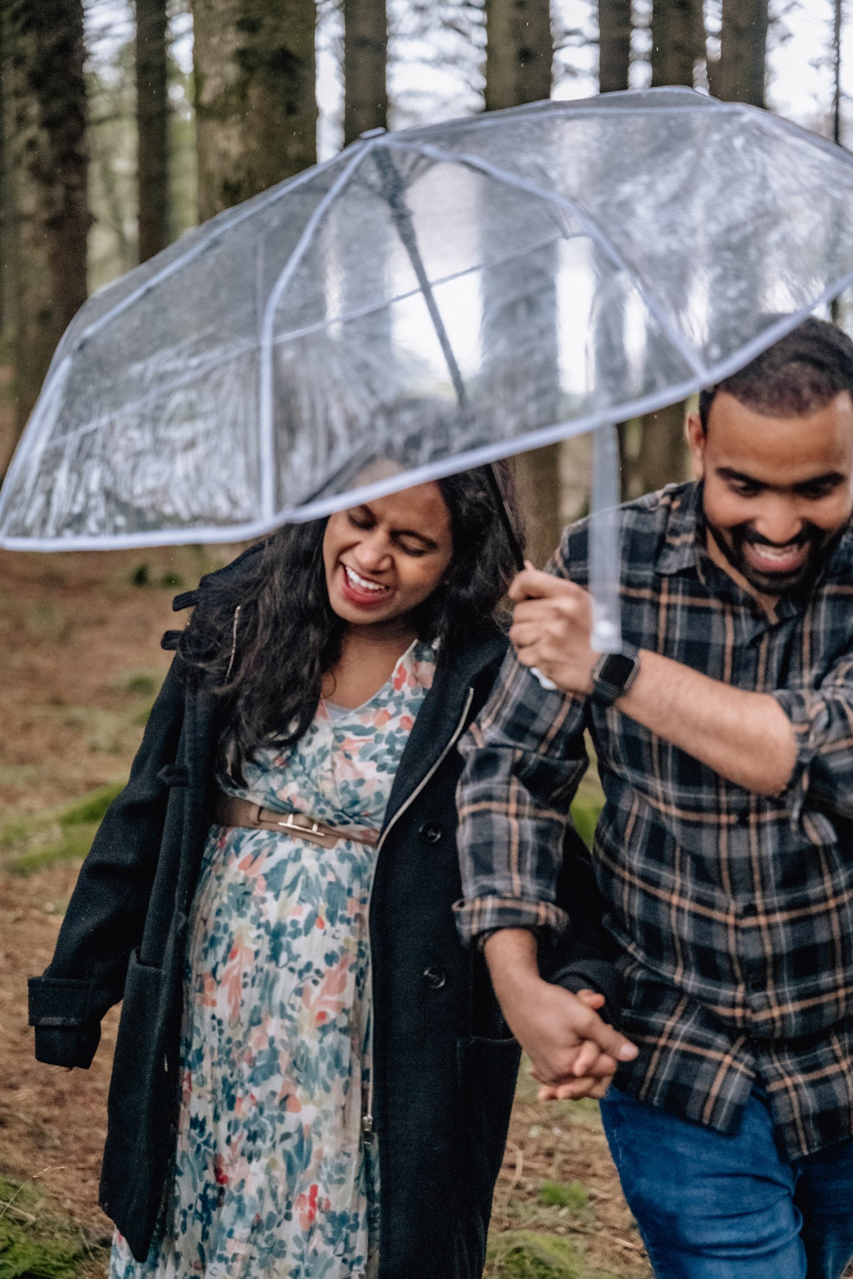 umbrella rainy maternity shoot cratloe woods ireland maternity photographer ireland