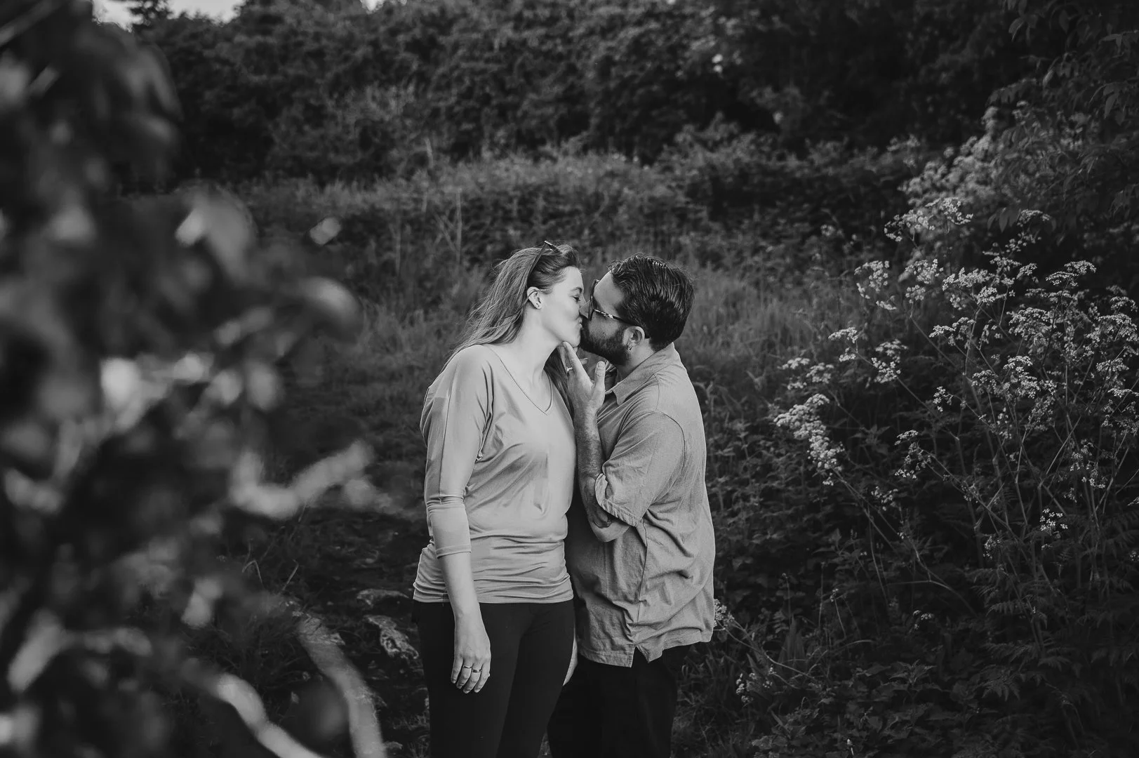 Carrigogunnel castle photo session Ireland Marie O'Mahony photography kissing