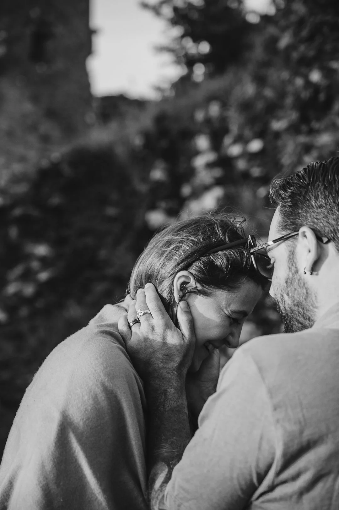 Carrigogunnel castle photo session Ireland Marie O'Mahony photography couple laughing