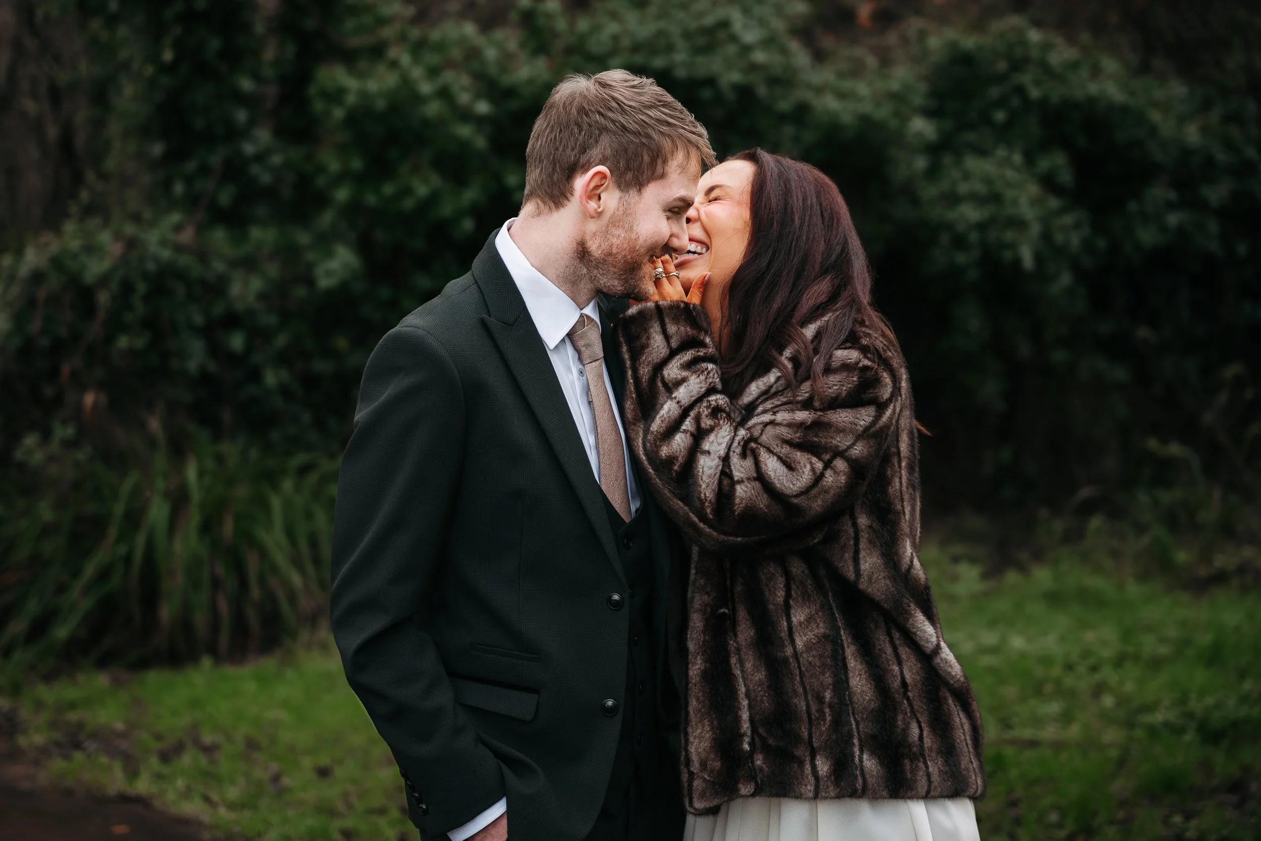 Limerick wedding photos couple's photos outside kissing