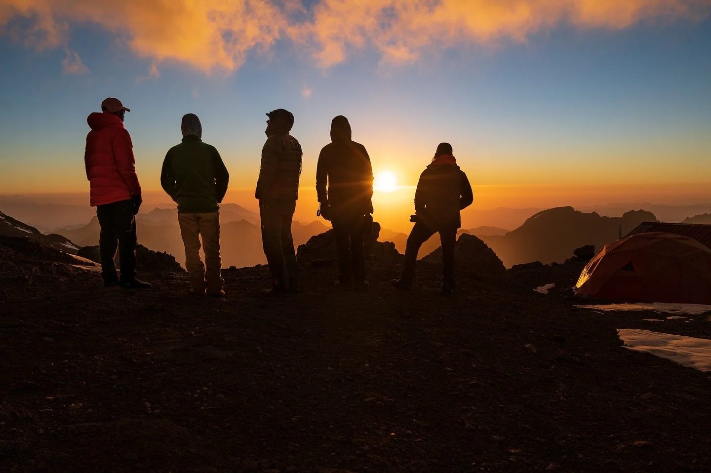 Fresh Air, Peak Storytelling.⁣
⁣
#storytellers #mountains #explore #becurious #happycamp #freshair #photography #production
