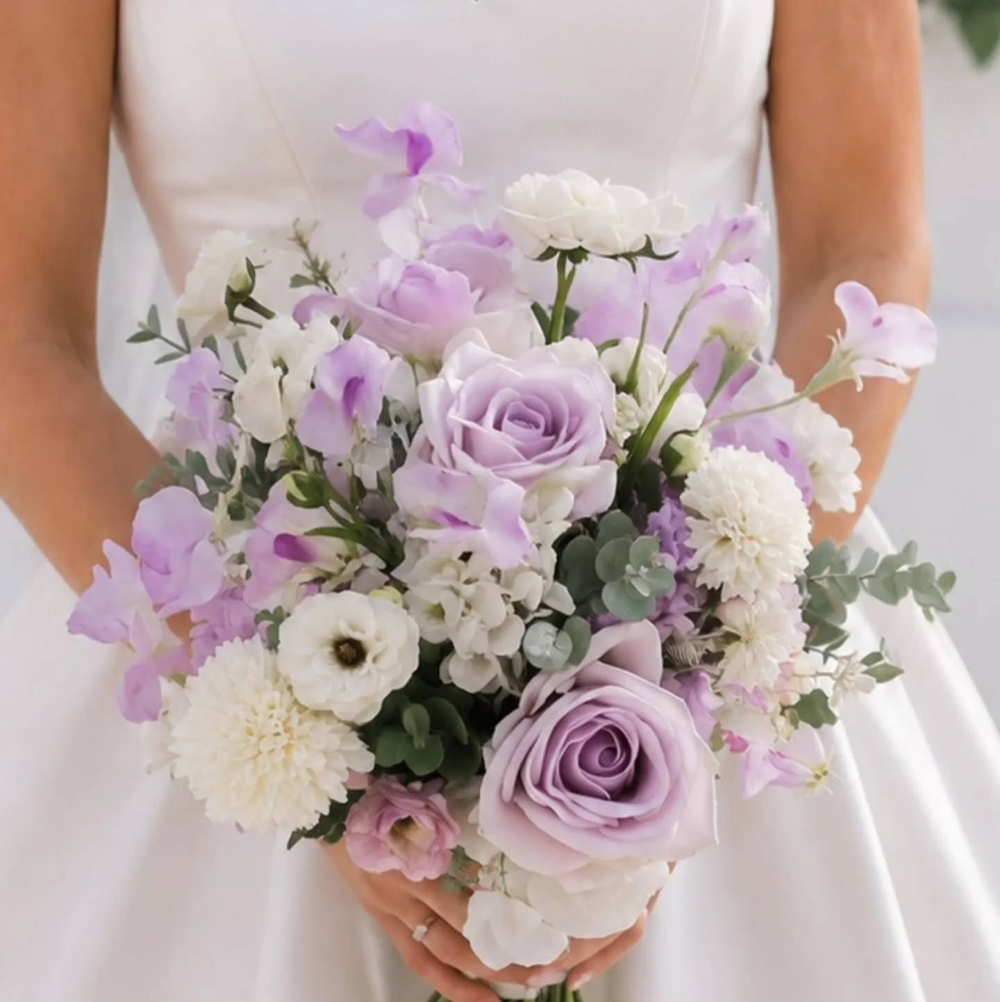 Lilac dreams &amp; classic whites 💜🤍
Soft, romantic and simply beautiful ✨
@warrawongestate
