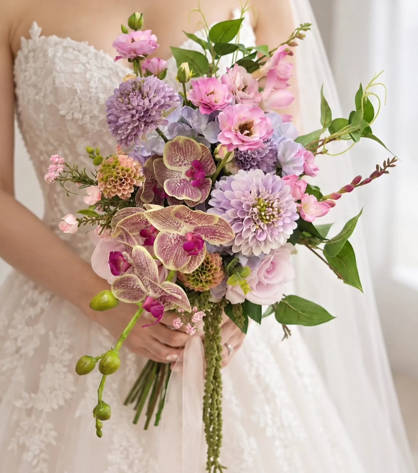 Beautifully handcrafted bouquets, designed to your liking. 💐✨

Tailored to your colours, style and wedding vision &mdash; because your bouquet should feel uniquely yours. 🤍

#BridalBouquet #WeddingFlowers #CustomBouquet #WeddingInspiration #melbour