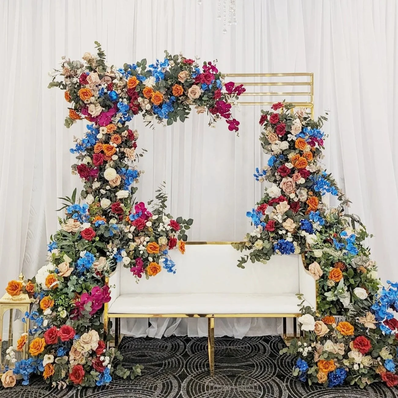Floral gold square arch with sofa