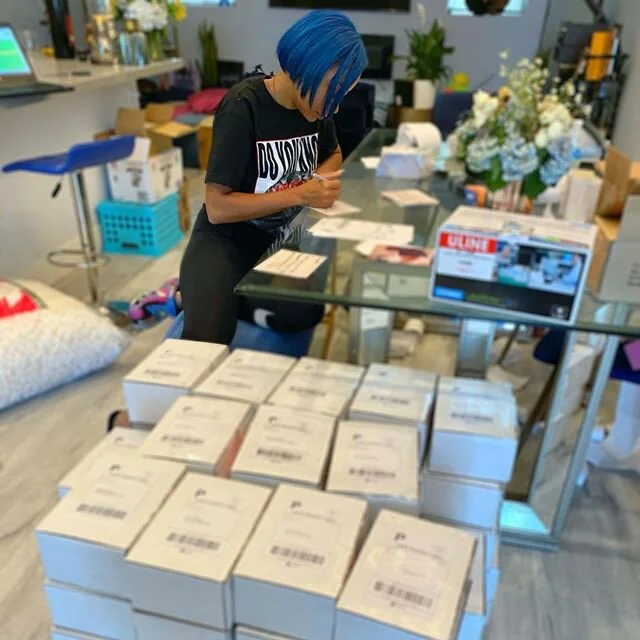 Signed, sealed, delivered and FINALLY all caught up!
Yesterday we got out ALL orders (lost/stolen, replacement, orders that came in that day, and international orders). Thank u everyone for your patience! Most importantly, thank u @snapbackbei @tagur