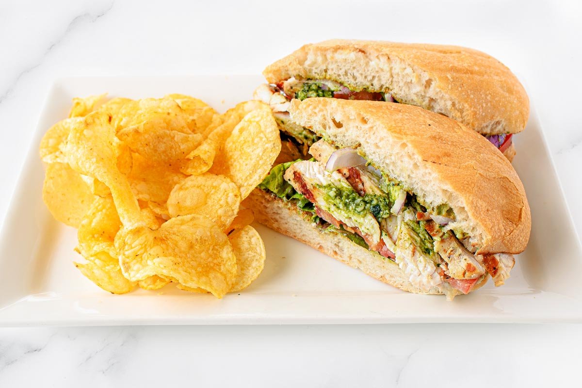 Handhelds_OLO_chickenpesto.jpg