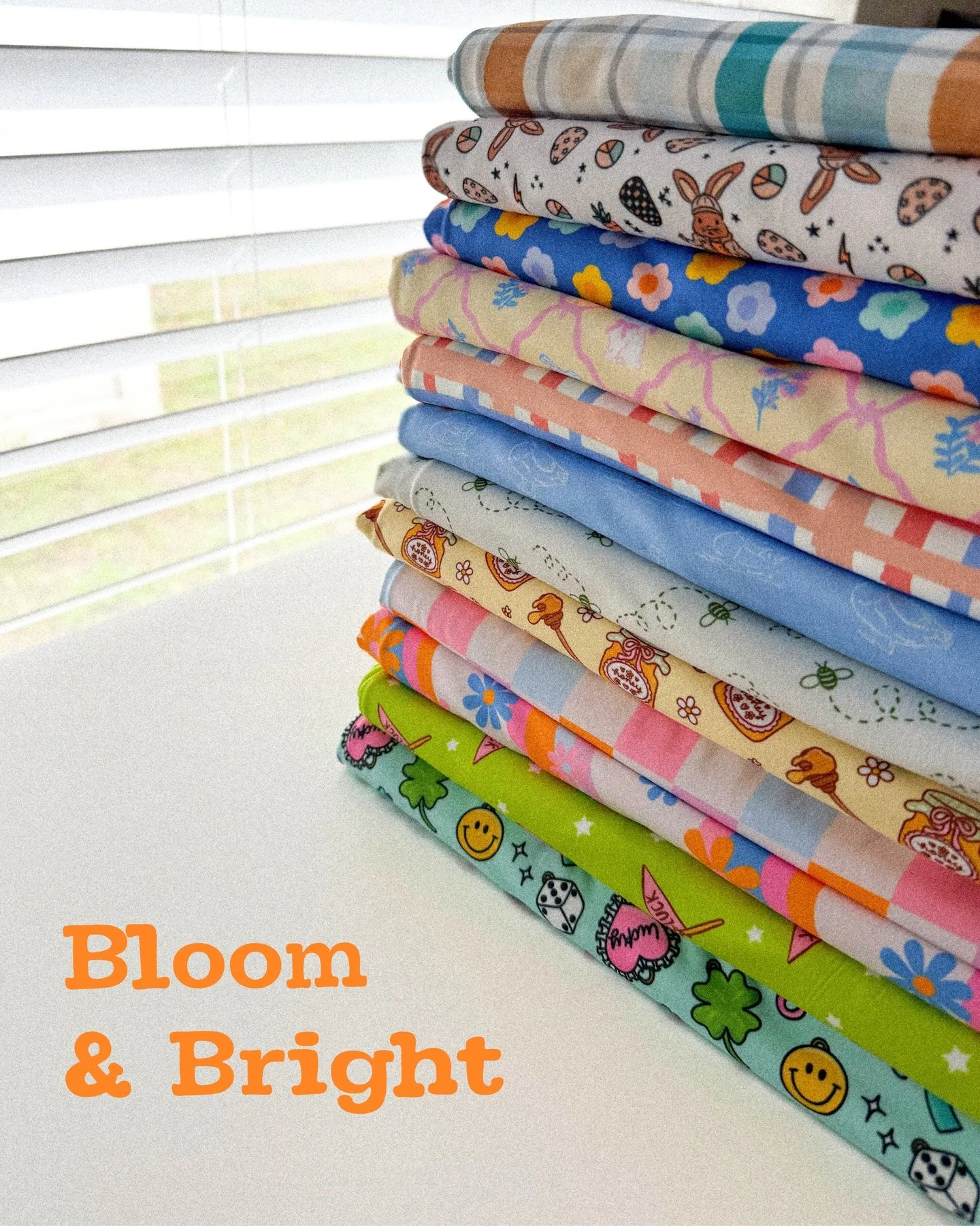 The wait is over&hellip; 🌼✨
Our Bloom &amp; Bright Spring Collection is officially LIVE!

Bright, playful, and full of personality, this drop was made for pets who were born to stand out.

Each bandana is reversible (two looks in one), adjustable, b