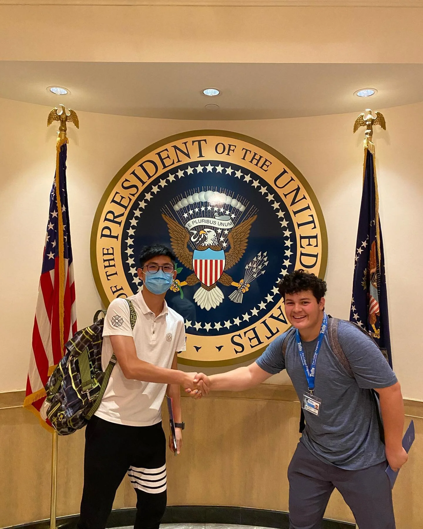 There were two brothers&hellip;.one went to Tufts, one didn&rsquo;t. The one that went made a lot of amazing friends and can cherish the unforgettable memories ❤️