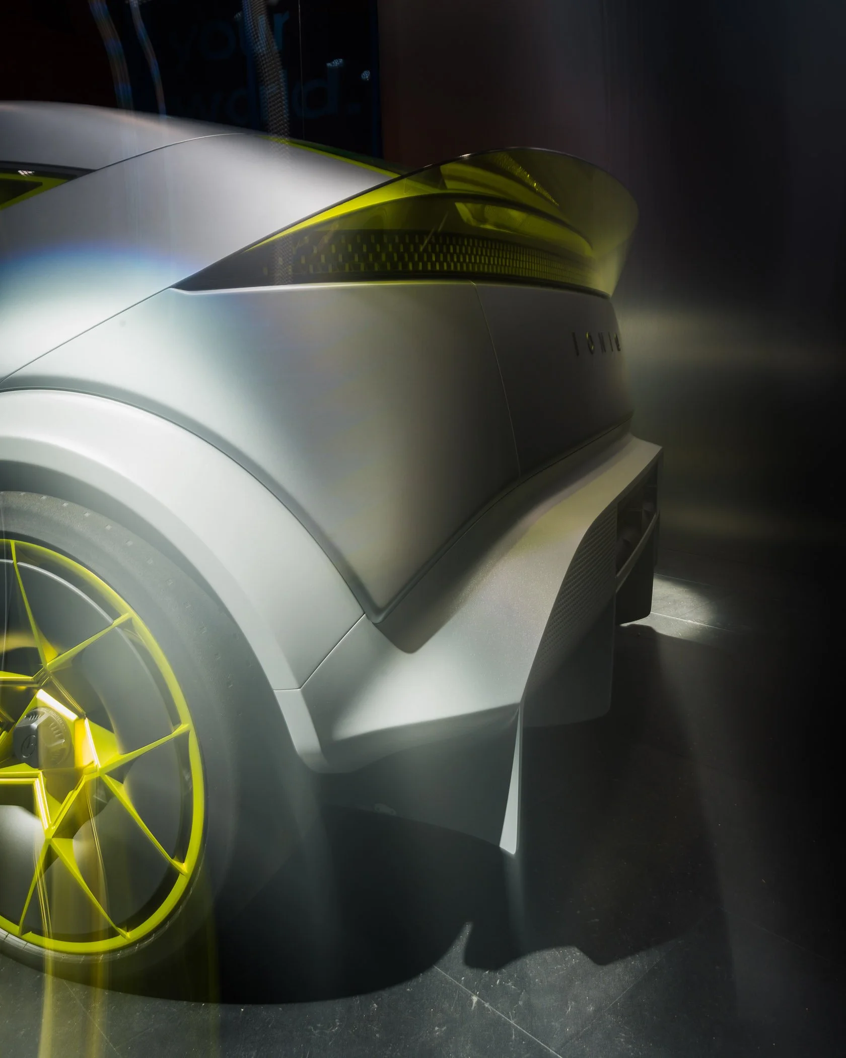 hyundai_iaa_03.jpg