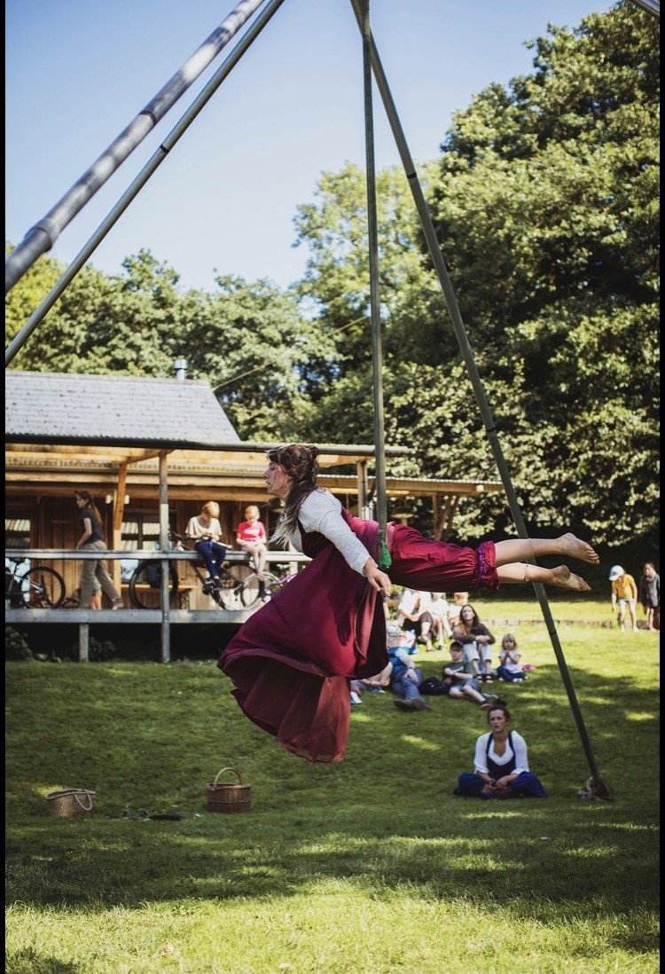 Hannah Darby  -  Dancing with Diversity