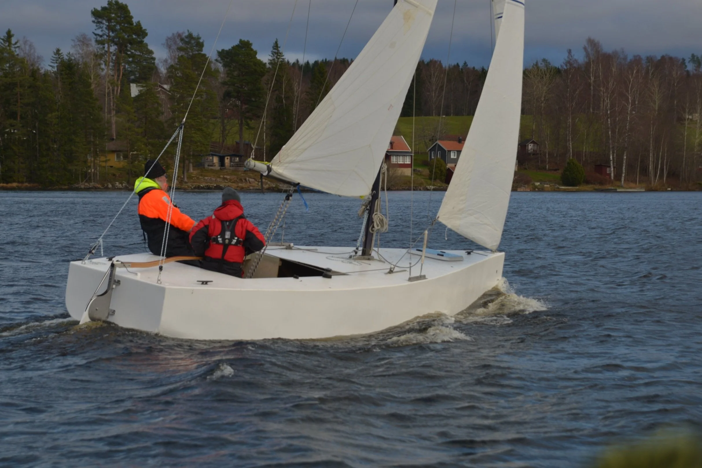 Inshore Boats AB | En helt ny, svensktillverkad båt för insjösegling