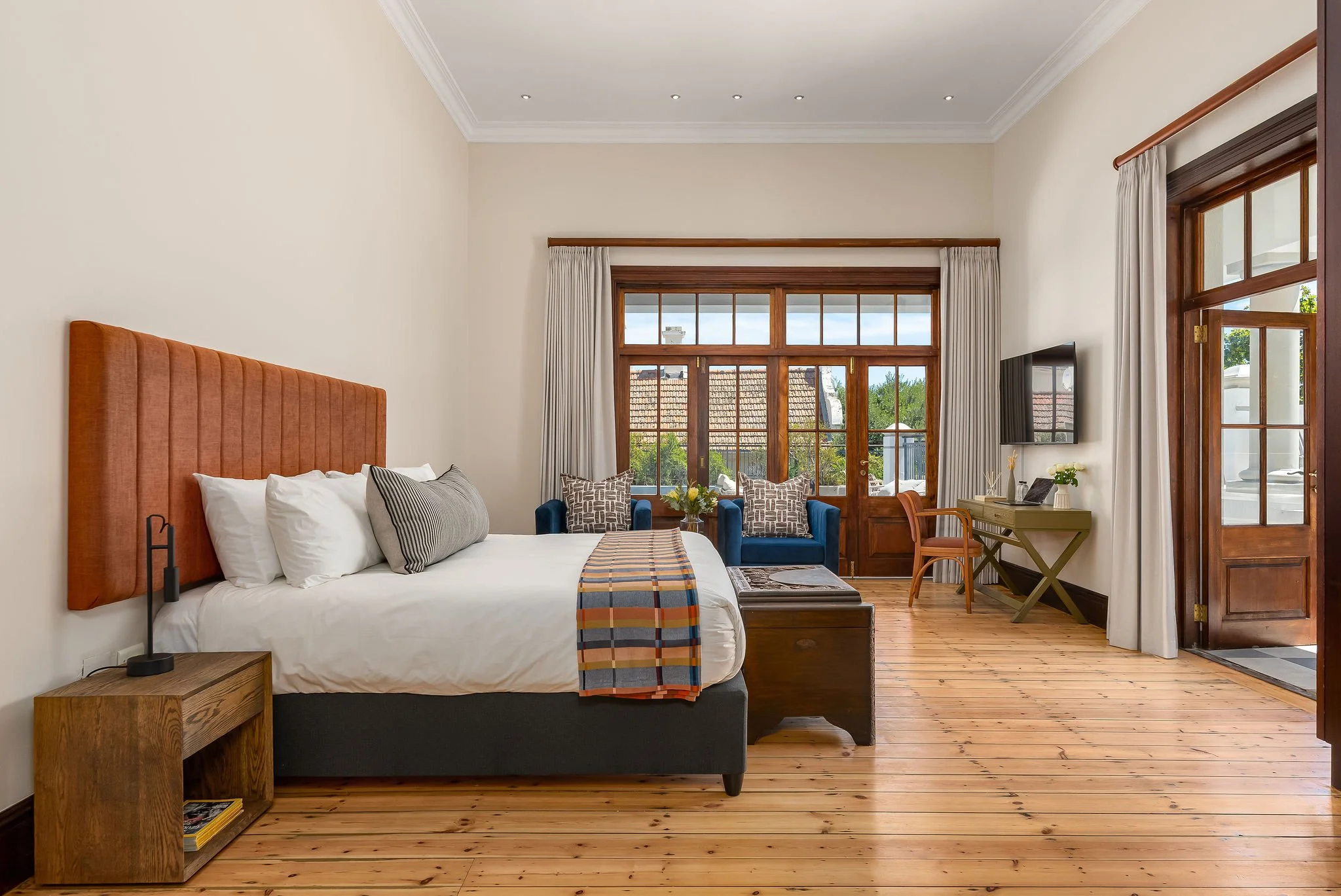NeighbourgoodDisandtHouseFresnaye(12of36).jpg