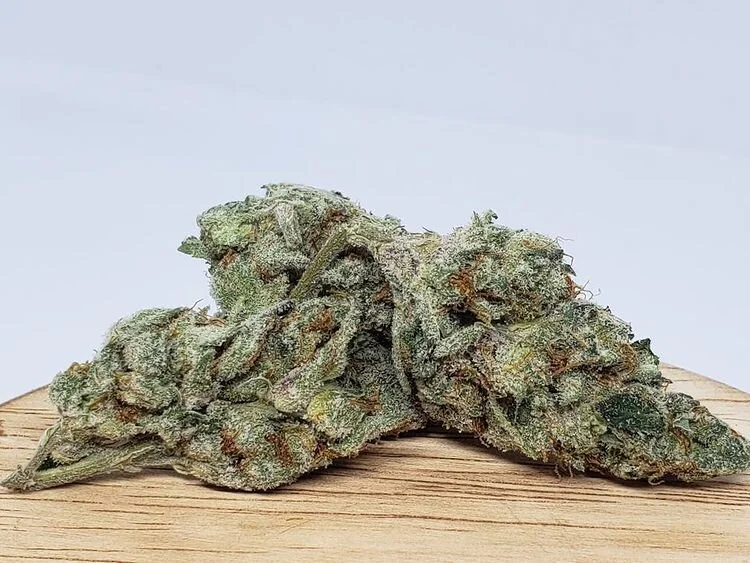 Sugar Cookies Strain Lucky Chuckie