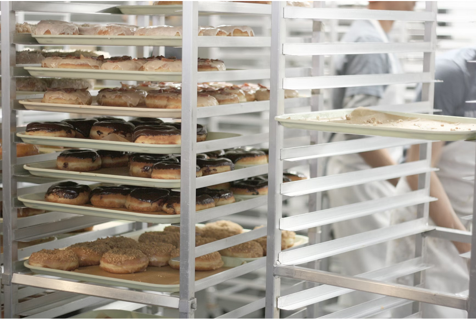 Streamlining Bakery Operations with Advanced Donut Machines