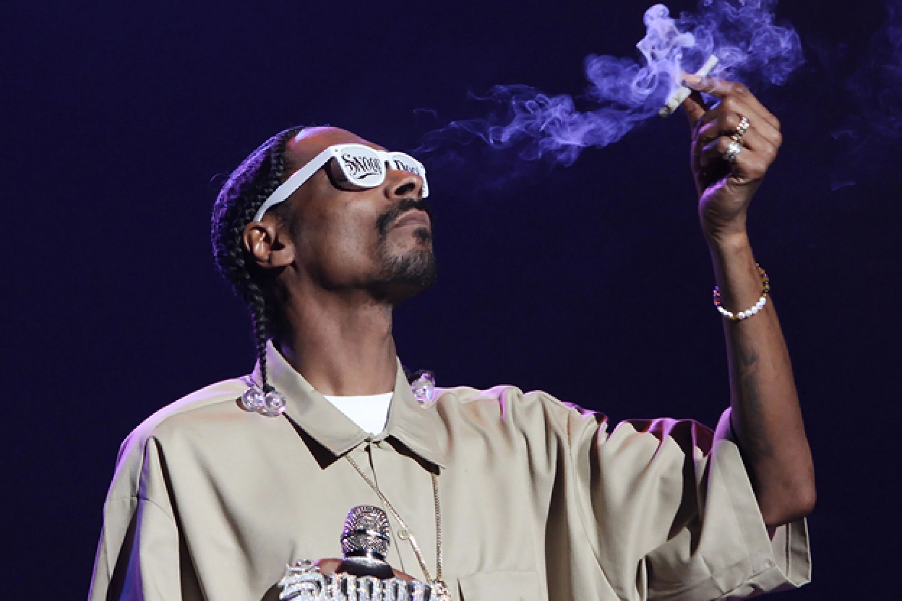 Male Rappers That Love Weed