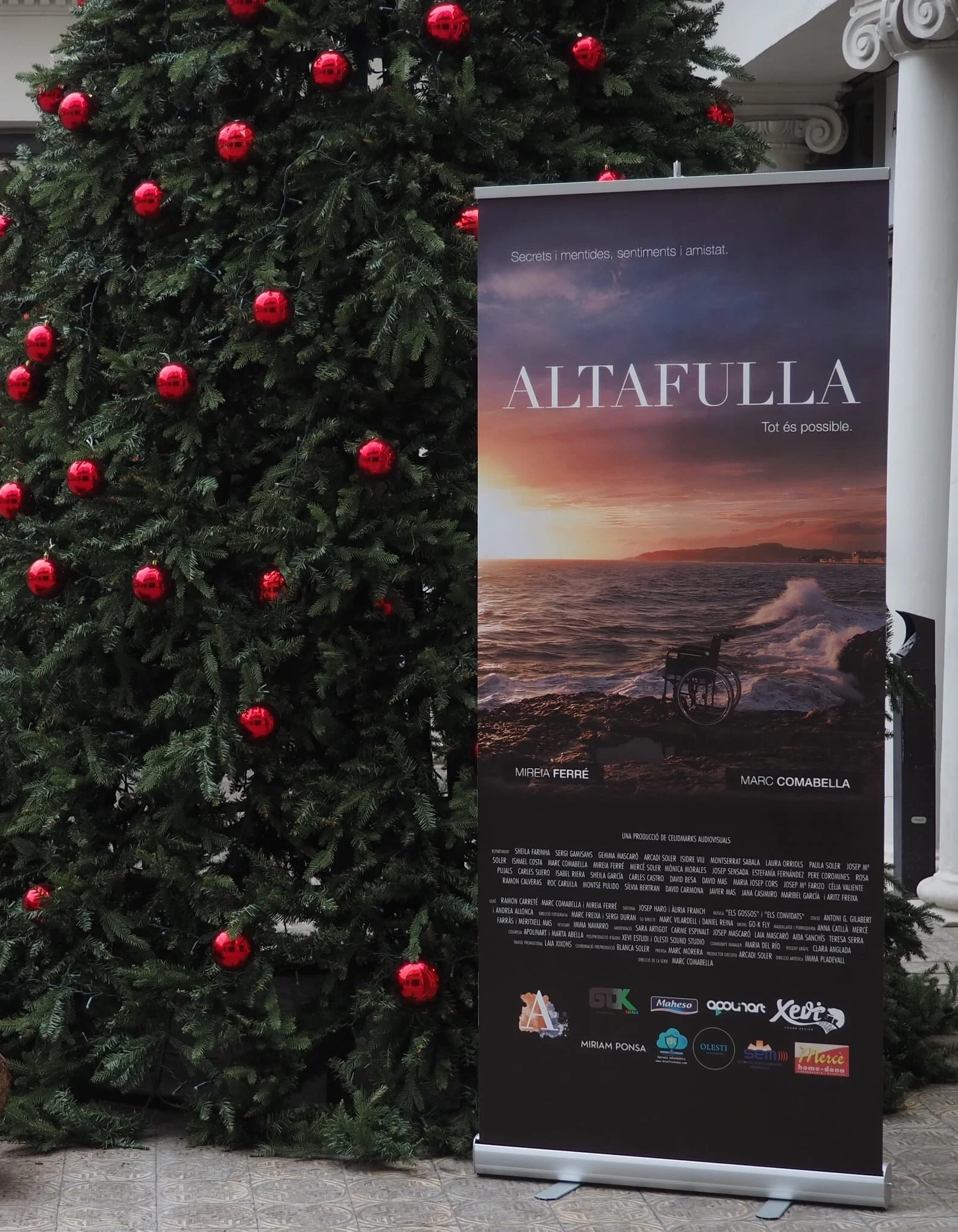 Disseny gràfic promocional de la mini-sèrie 'Altafulla'