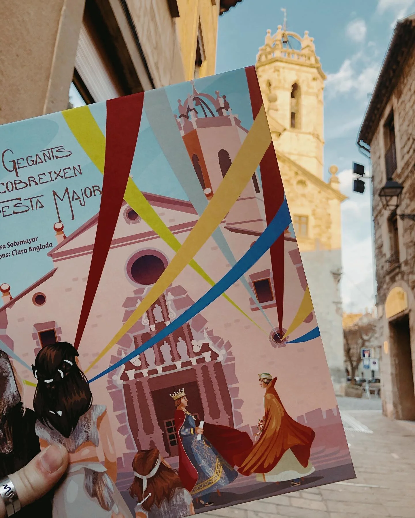 ✨Avui hem presentat un projecte que portava molts mesos en construcci&oacute;. El nostre primer conte il&middot;lustrat! 

&hearts;️Amb un magn&iacute;fic relat de la @soto.79 i les il&middot;lustracions per part nostra, ha sortit a la llum &lsquo;El