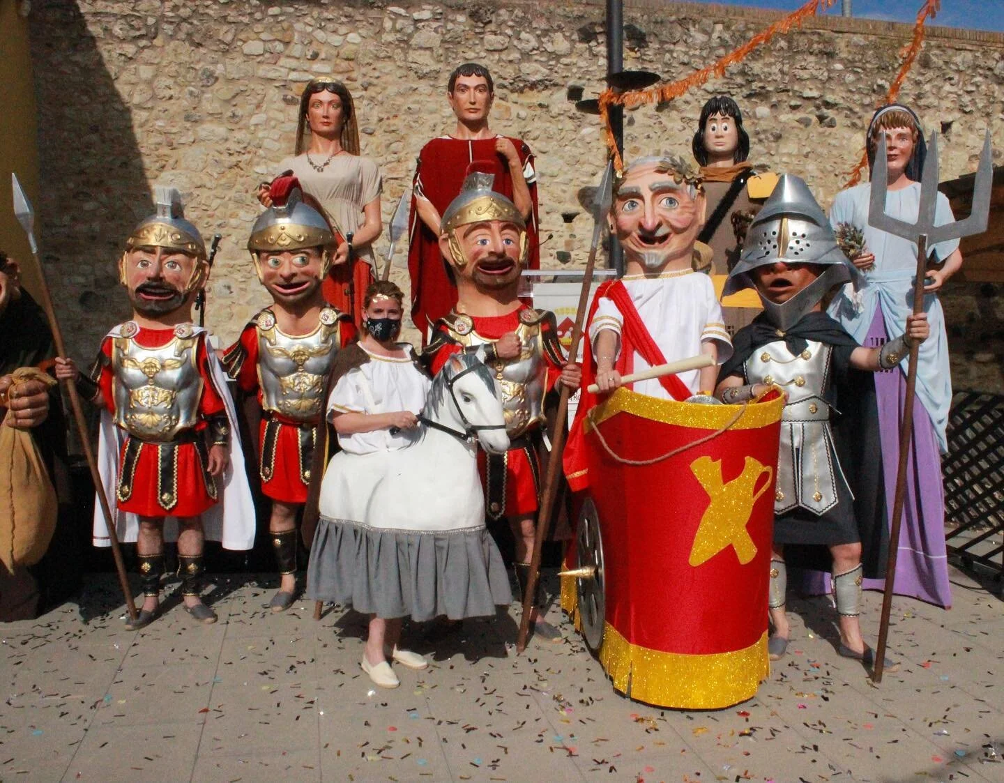 📜⚔️CAPGROSSOS DE CALDES DE MALAVELLA ⚔️📜

Avui s&rsquo;ha presentat els capgrossos de Caldes de Malavella que van venir a fer-se una posada a punt al taller. 

Despr&eacute;s d&rsquo;unes intenses setmanes de restauraci&oacute; i millora d&rsquo;aq