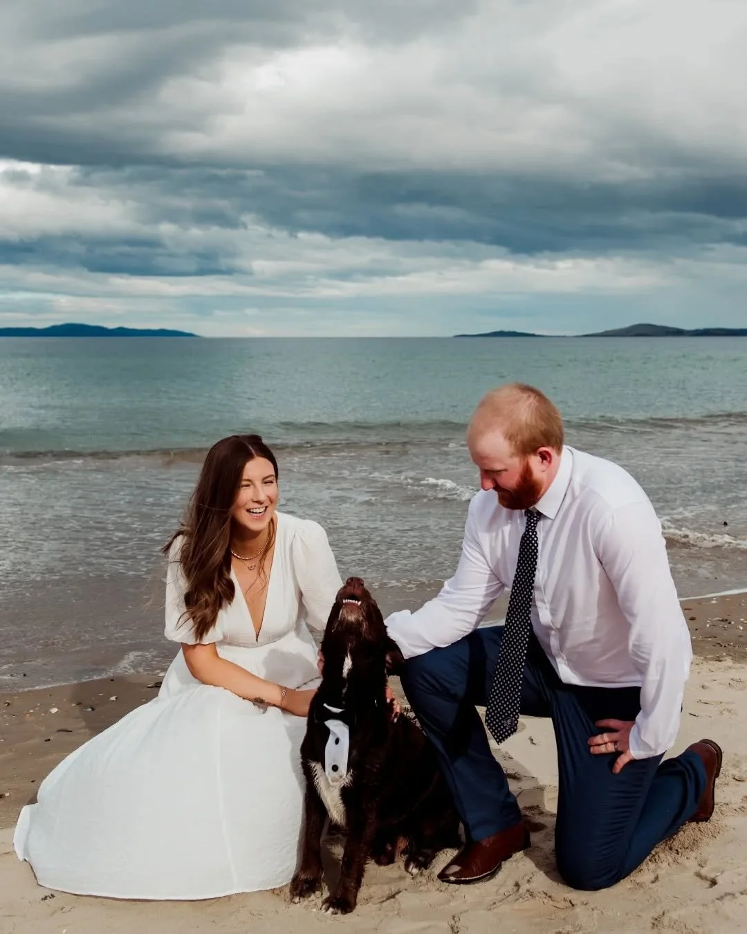 CHLOE ❤️ NICHOLAS
.
Isn't he the cutest wedding guest? 😍
.
With the dream team 🔥
Celebrant: @rachael_calvert_weddings ✍️
Photographer: @tanyachallice 📸
.
#destinationwedding #cheapweddings #hobart #cheapaustraliawedding #ido #hobartphotographer #a
