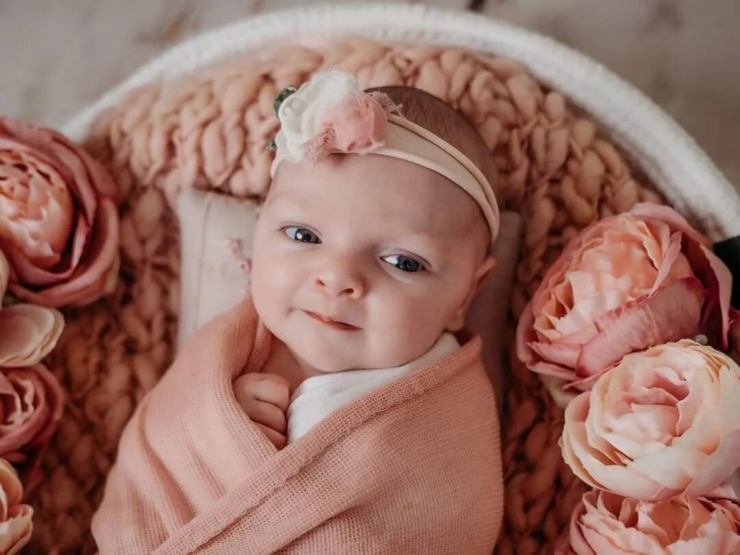 Lily white&rsquo;s petals are at my feet anticipating the moment in which adventure and odyssey meet.
Delano Johnson

Beautiful Lily was 5 weeks old when she came for her shoot with mum Jade and dad Gary. You would have sworn she was still a newborn 