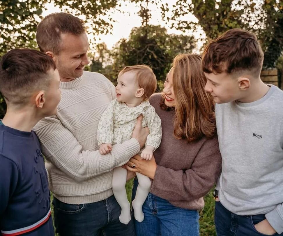 I had to stop myself from sharing every single image from this shoot - they were all so gorgeous! 

My favourite thing about outdoor shoots is the freedom that we have together to capture each families individual story. Whether you have a young famil