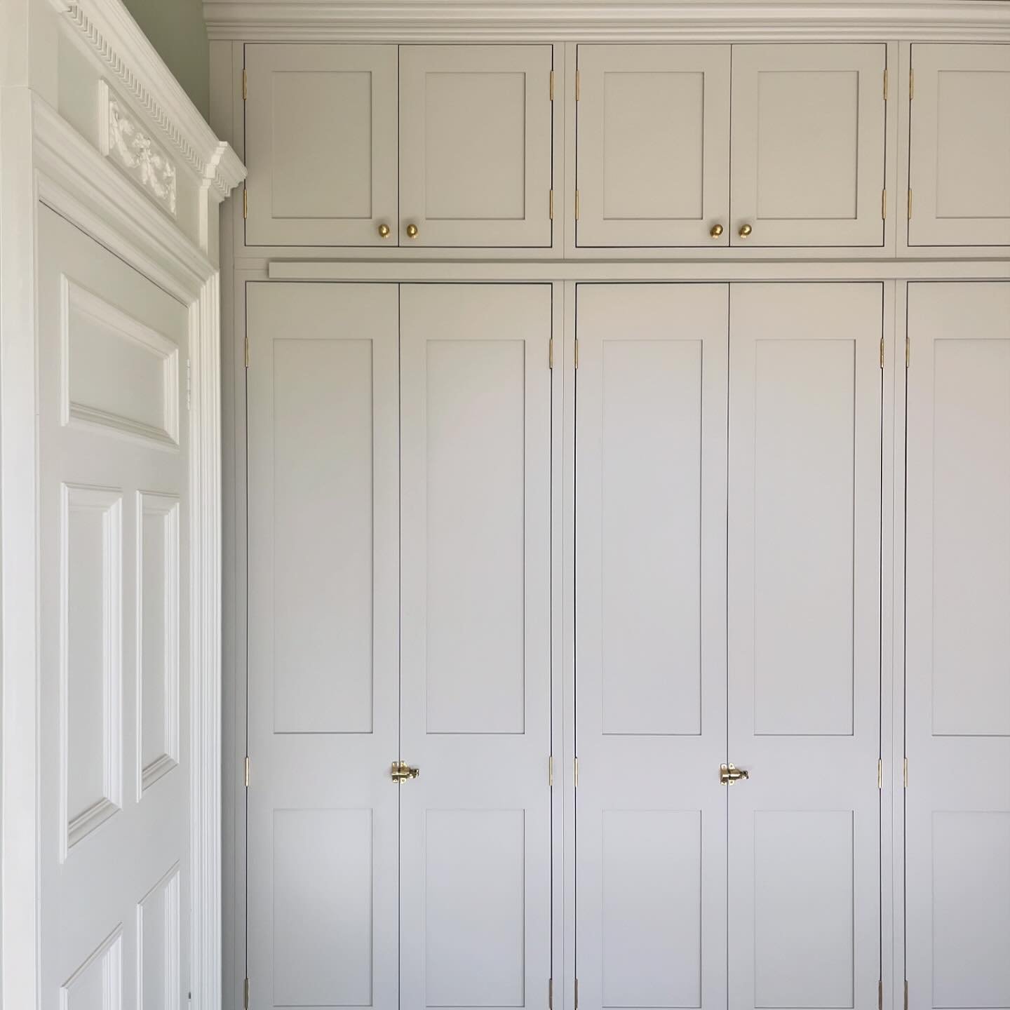 Our wardrobes are designed to enhance your home, adding interest and character whilst letting period details shine.  Seen here in &lsquo;Drop Cloth&rsquo; by Farrow &amp; Ball.

Send us the dimensions of your space for a tailored quote in 24hrs.

#ed