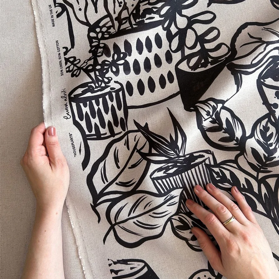 Houseplants Natural / Black Fabric with hands